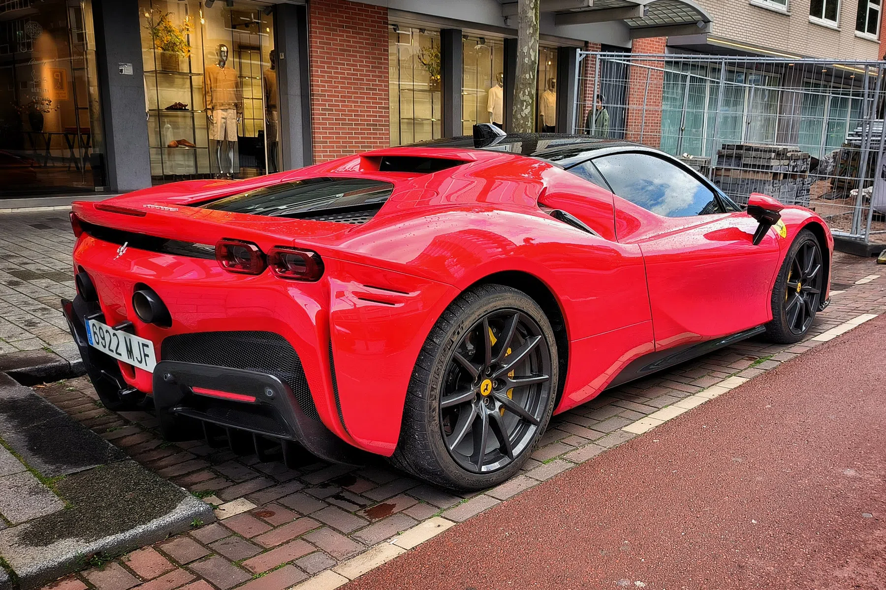 ferrari memphis depay