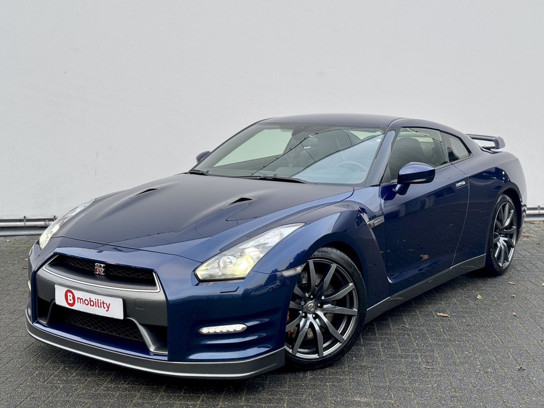 Nissan GT-R