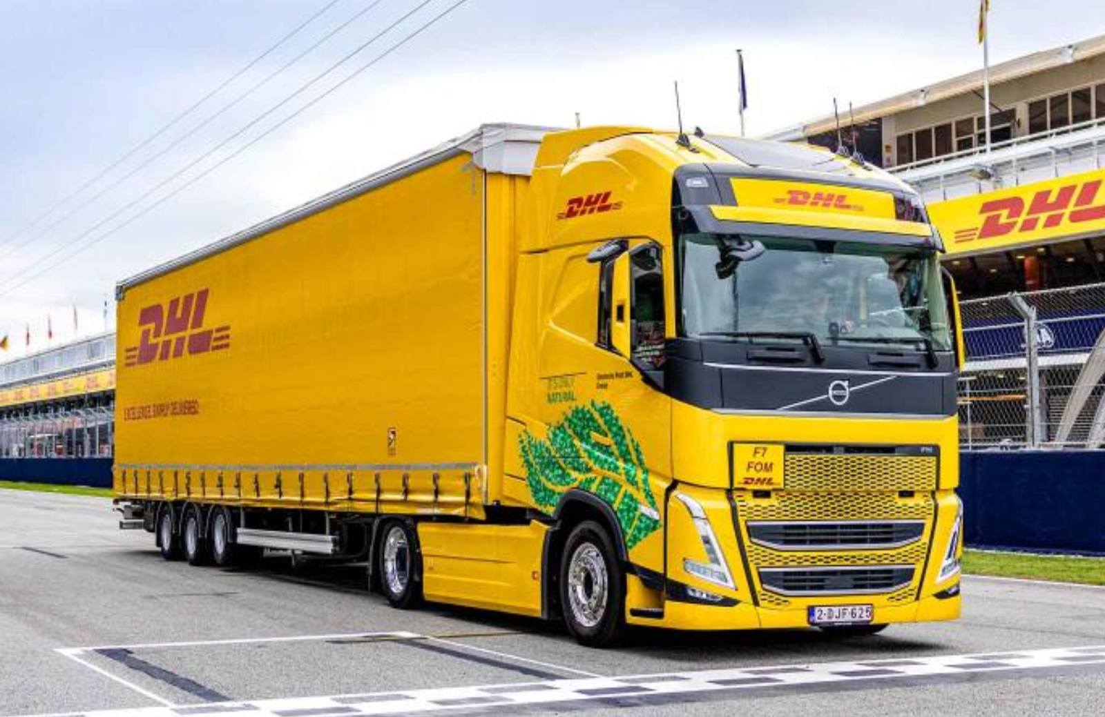 DHL vrachtwagen F1 circuit