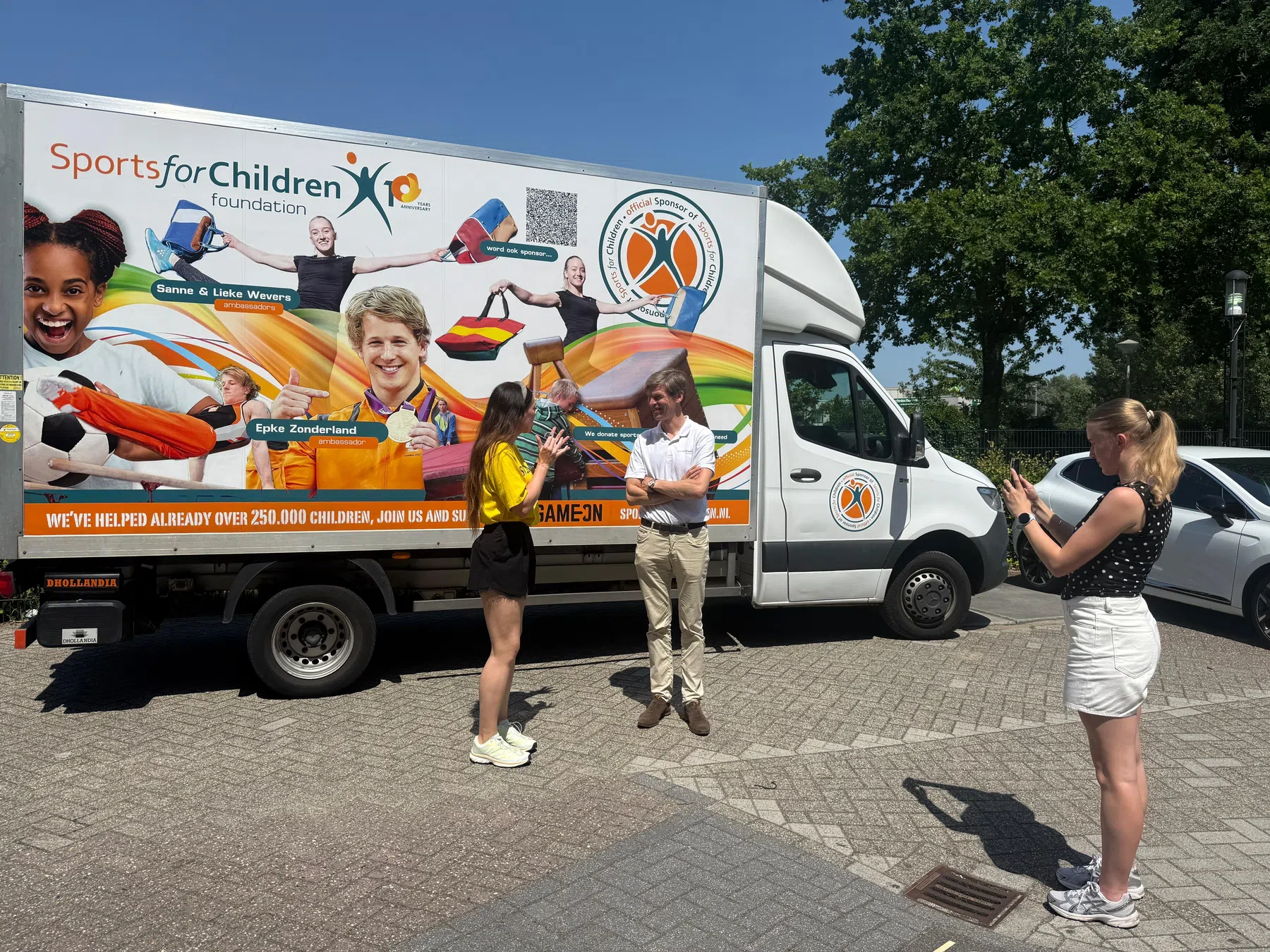 De donatie van Runner's World in samenwerking met Sports for Children