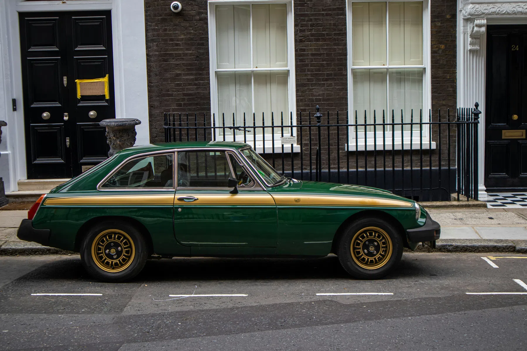 MGB GT 1965