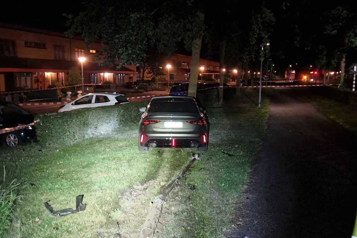 Audi RS3 crash Almere