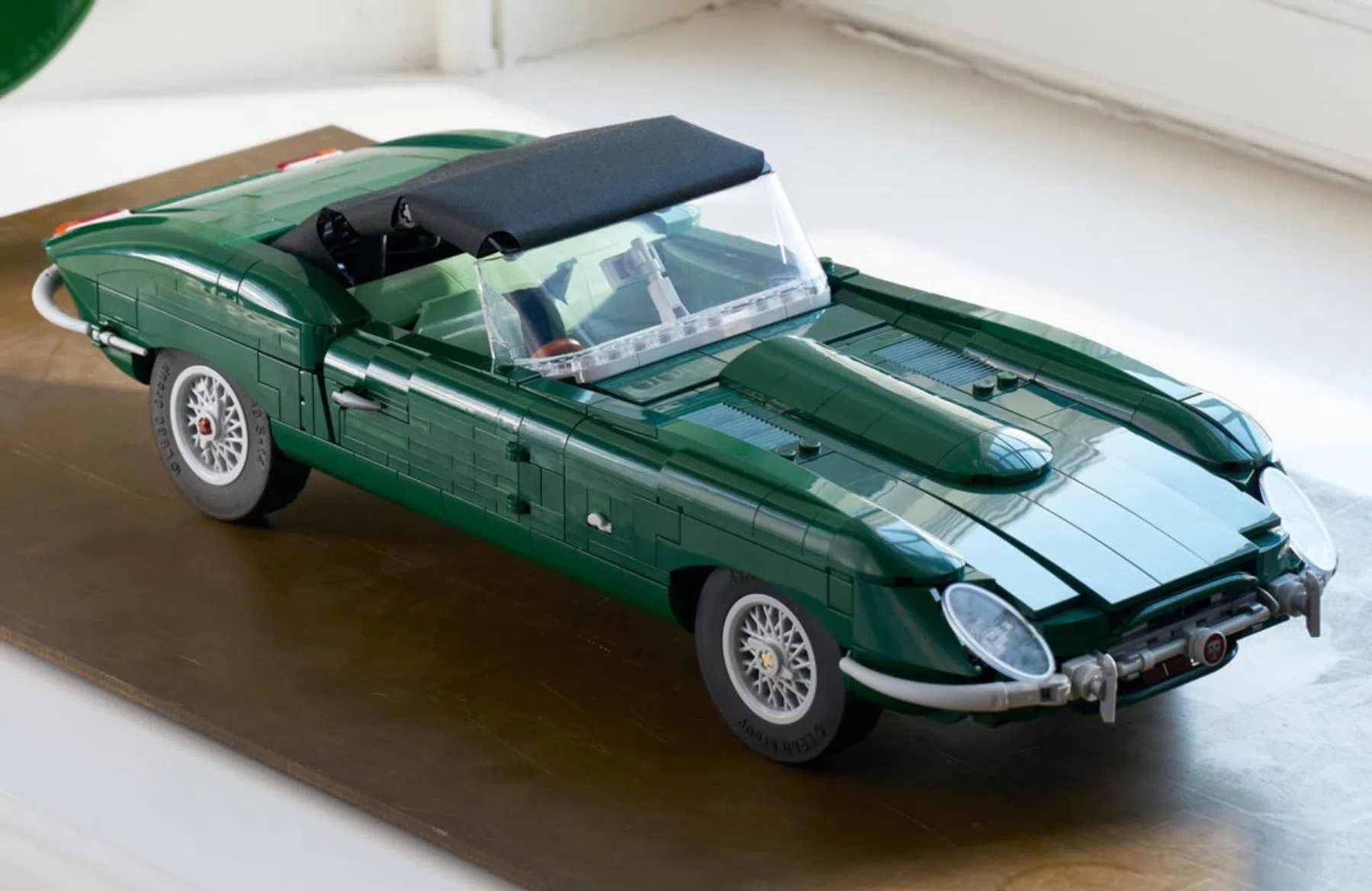 Jaguar E-Type Lego Icons