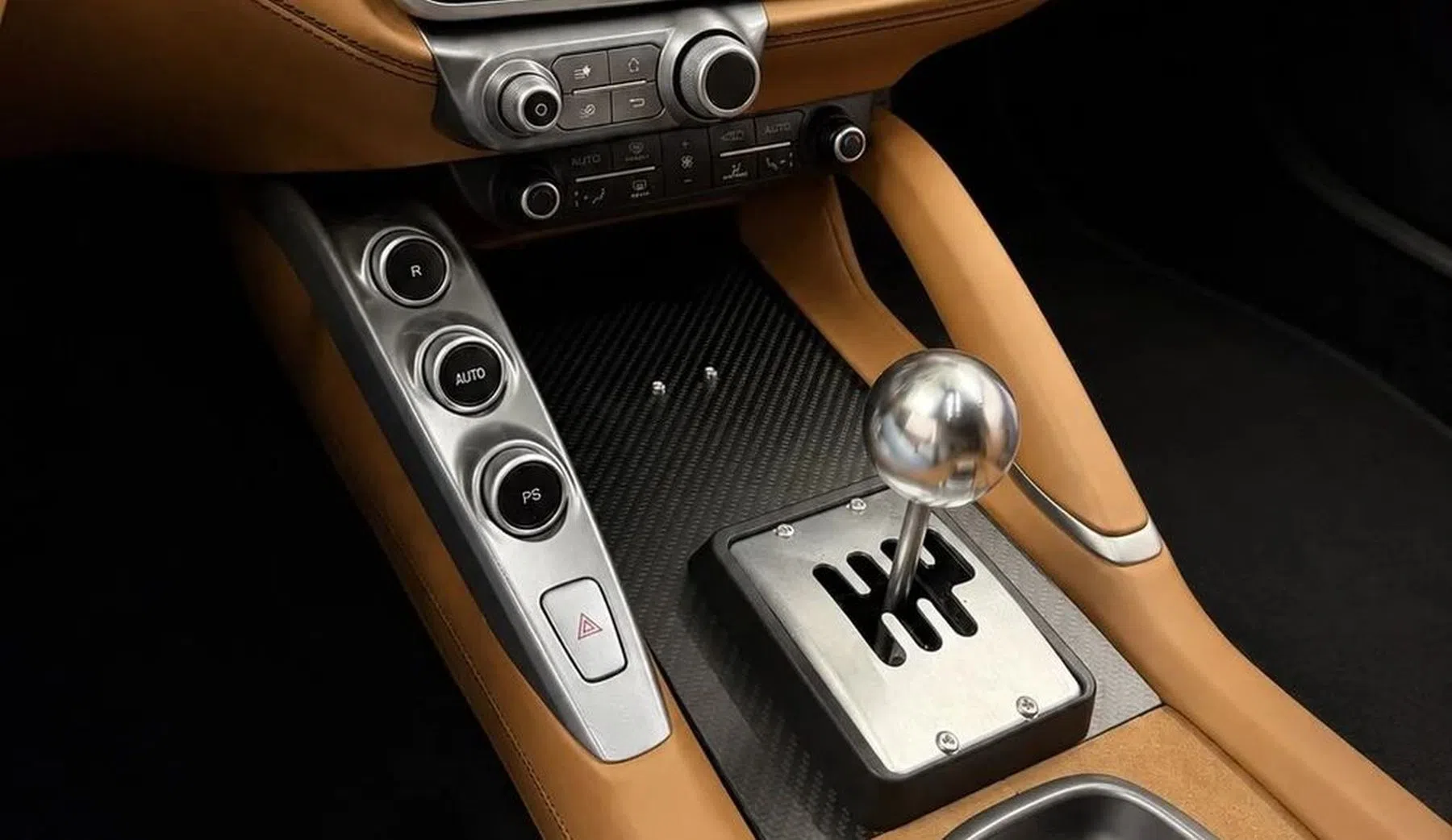 Rezvani handbak Ferrari