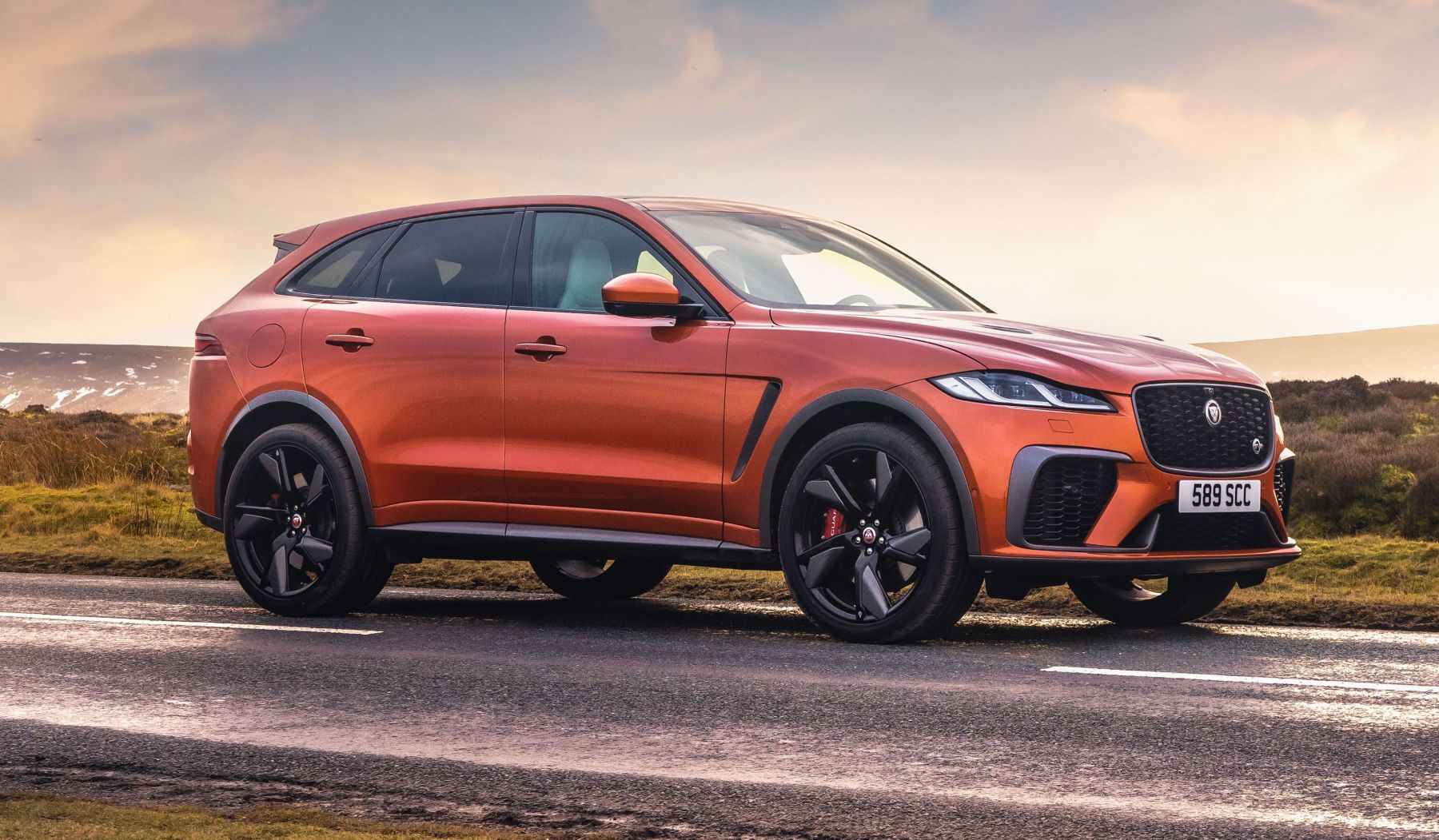 Jaguar F-Pace SVR
