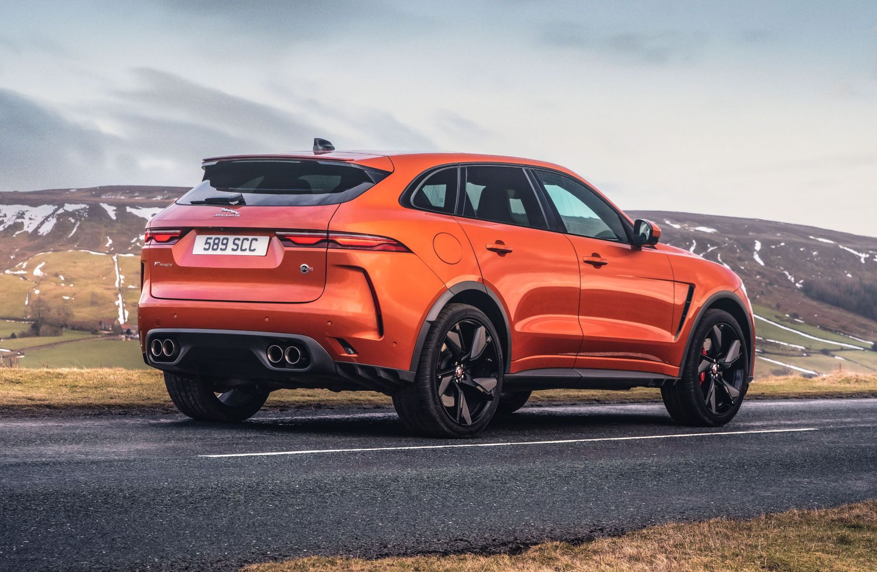 Jaguar F-Pace SVR