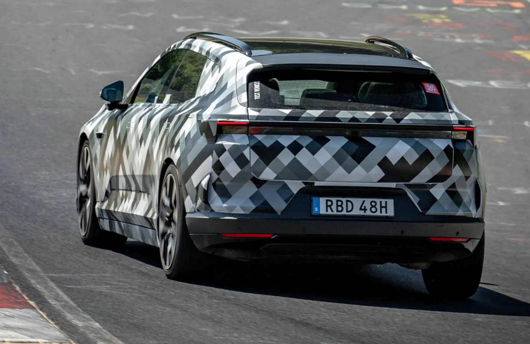 Polestar 4 SUV spyshot
