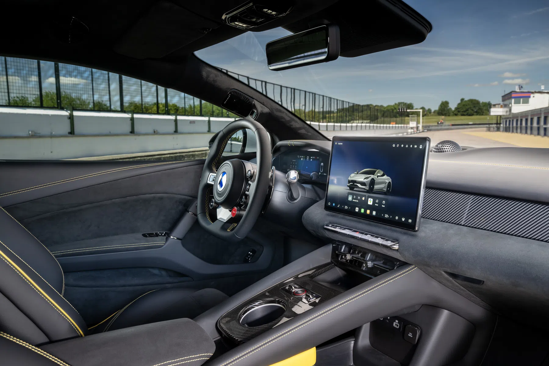 Denza Z interieur