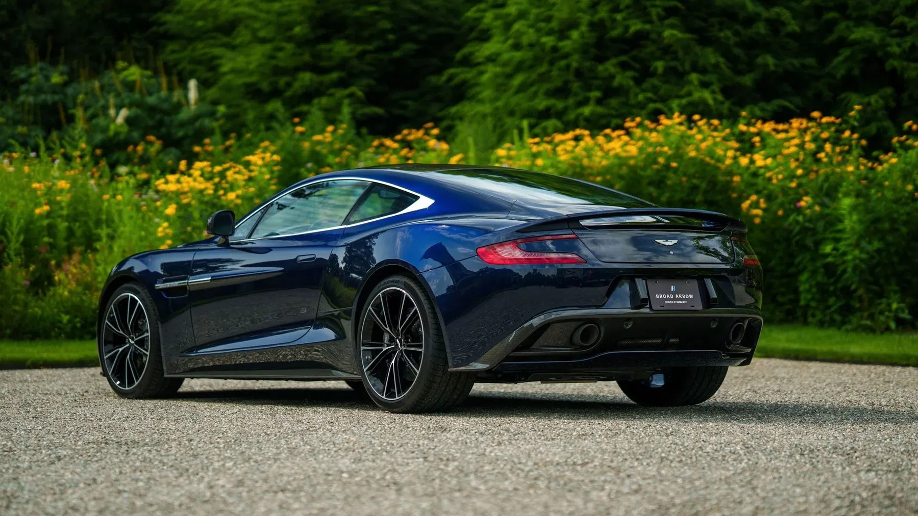 Aston Martin Vanquish Daniel Craig