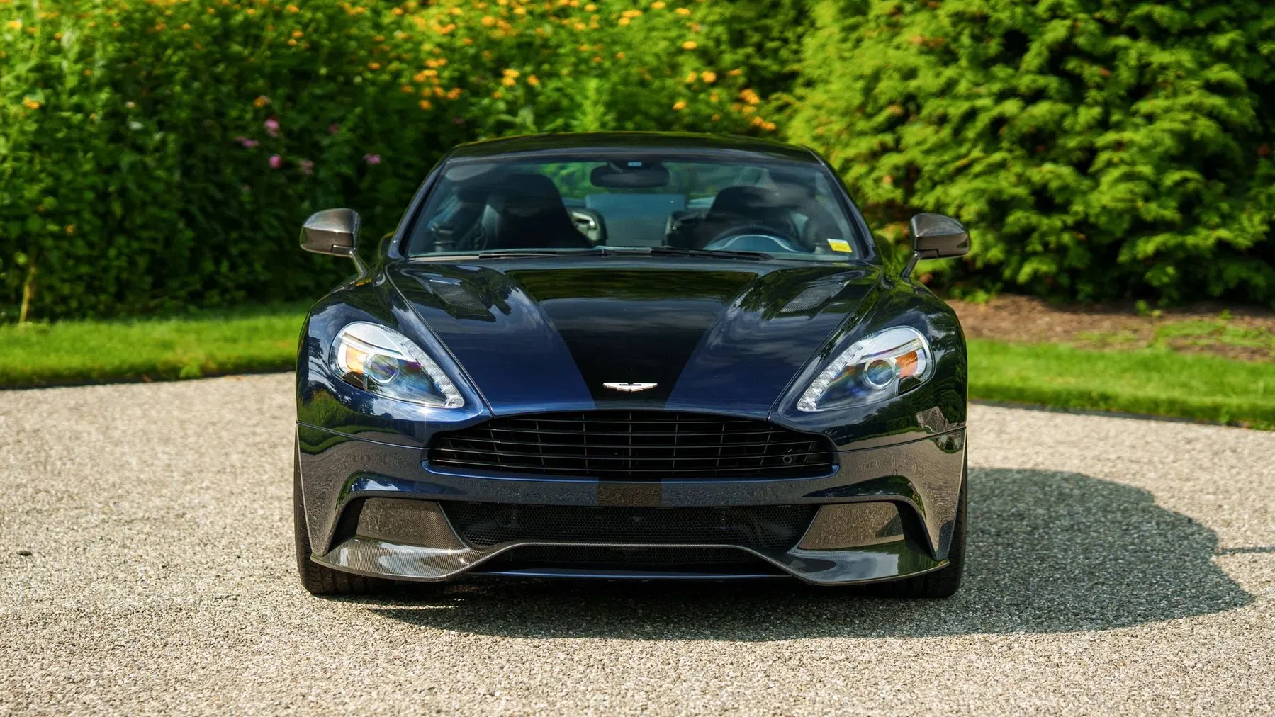 Aston Martin Vanquish Daniel Craig