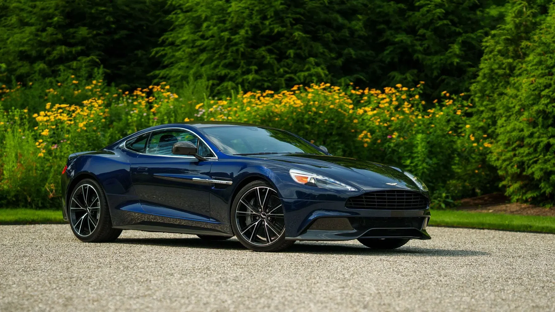 Aston Martin Vanquish Daniel Craig