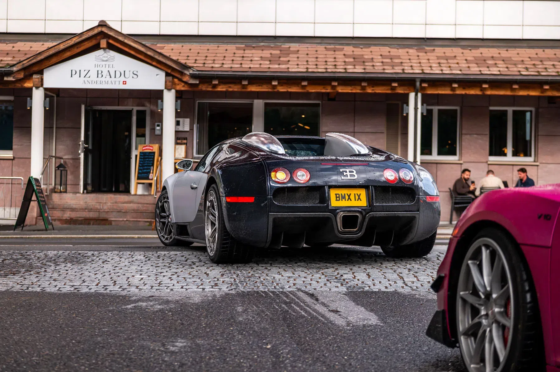 Bugatti Veyron Mat Armstrong