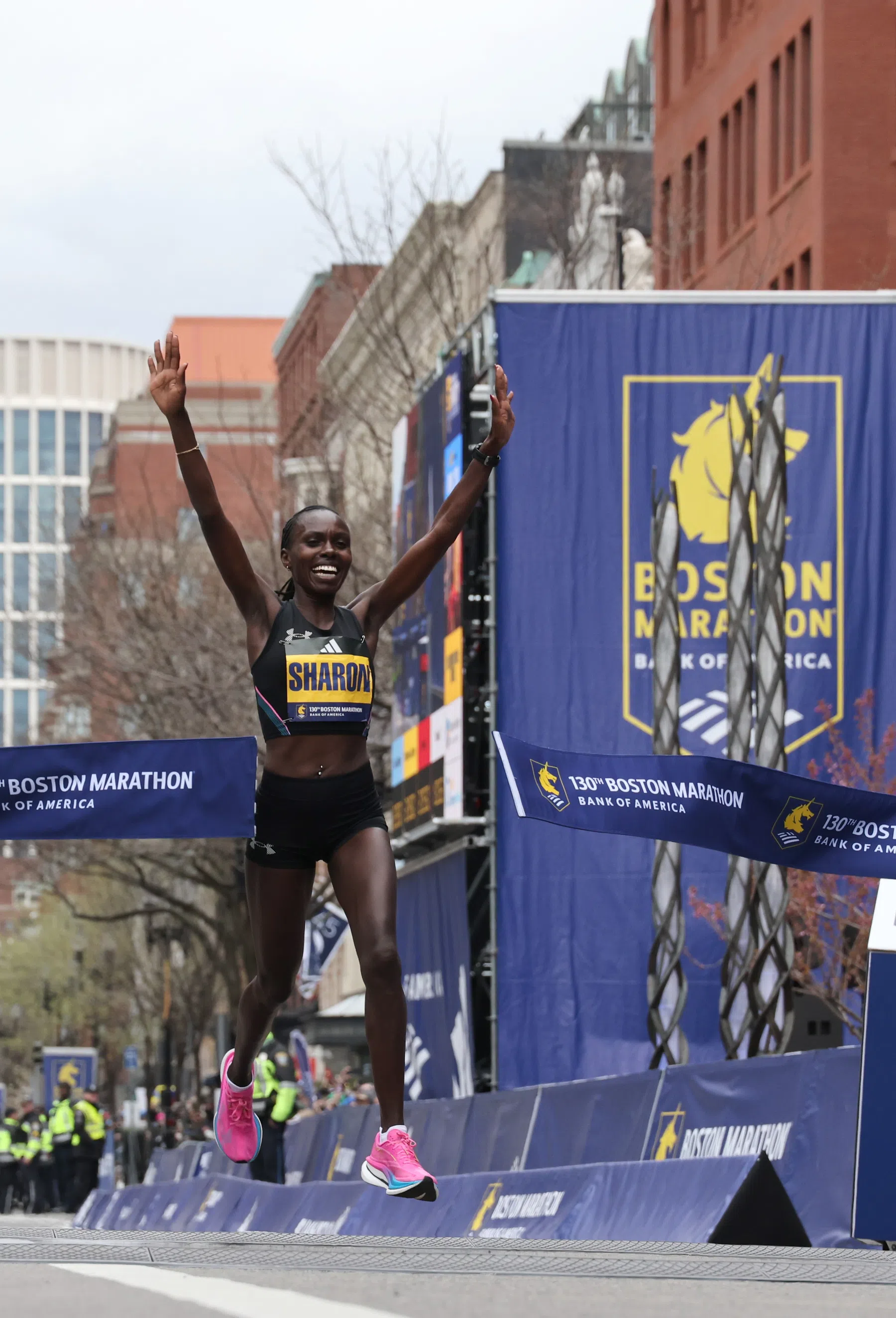 Voor Sharon Lokedi is dit haar eerste vlakke stadsmarathon. In april won ze Boston Marahton in 2.18.50