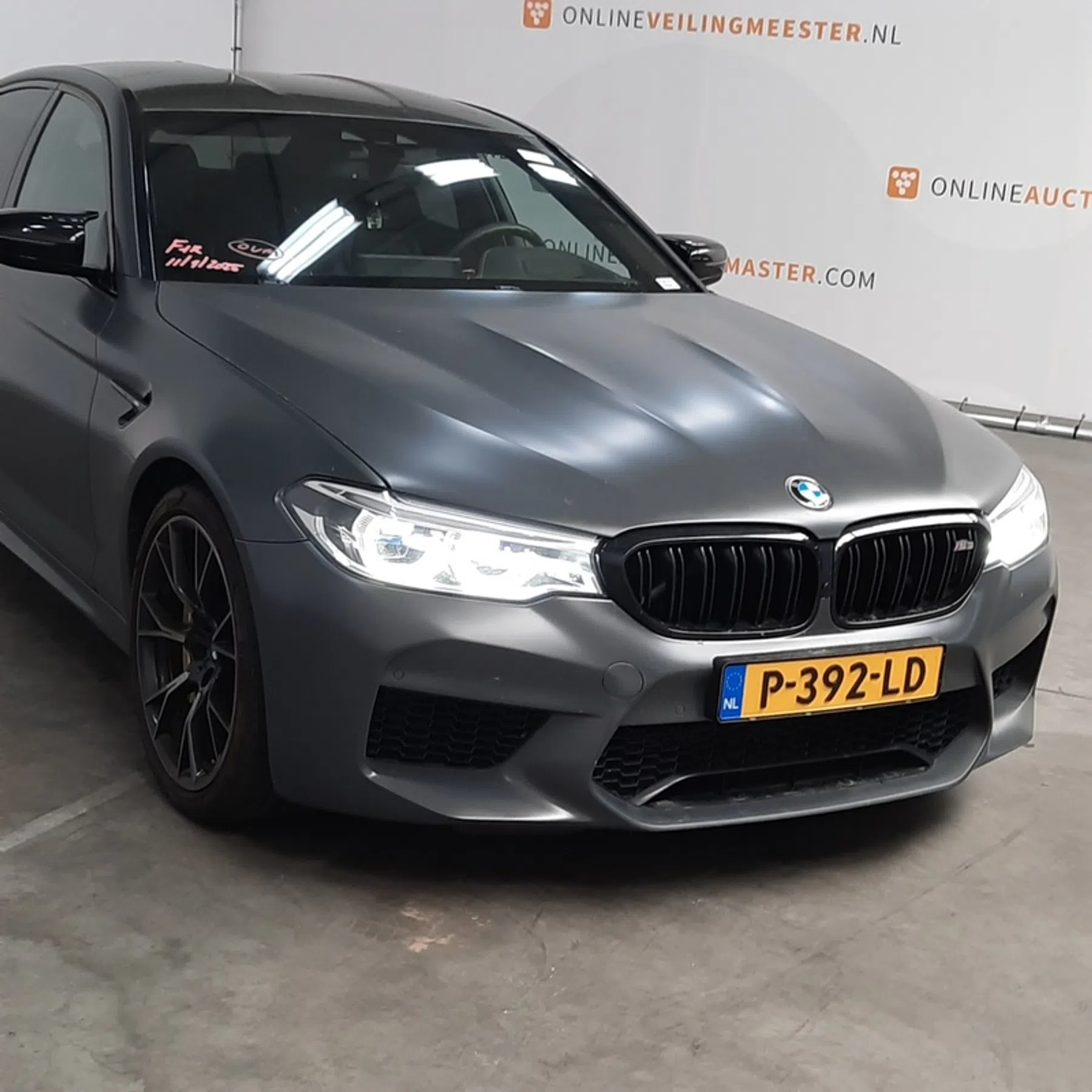 BMW M5 Domeinen