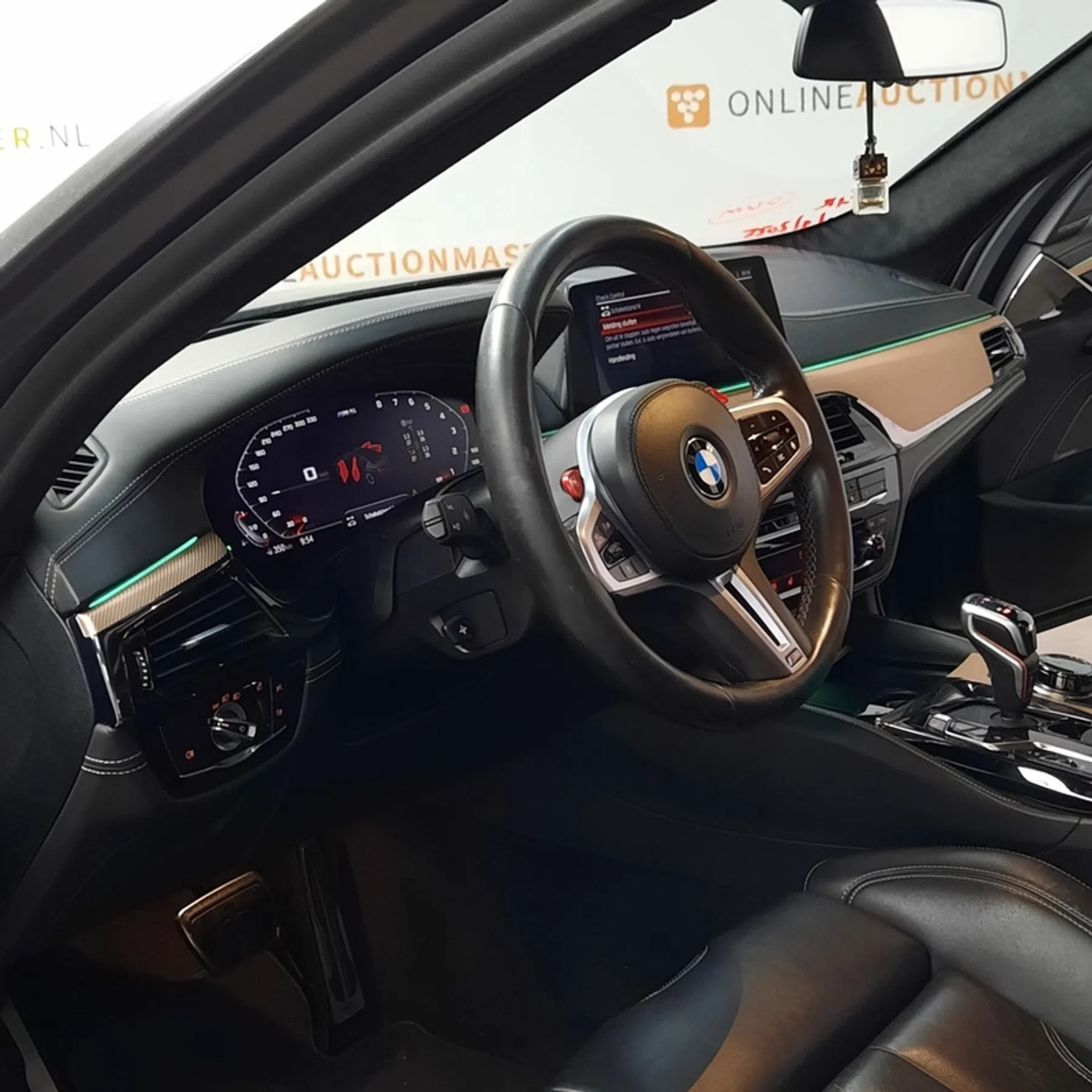 BMW M5 Domeinen