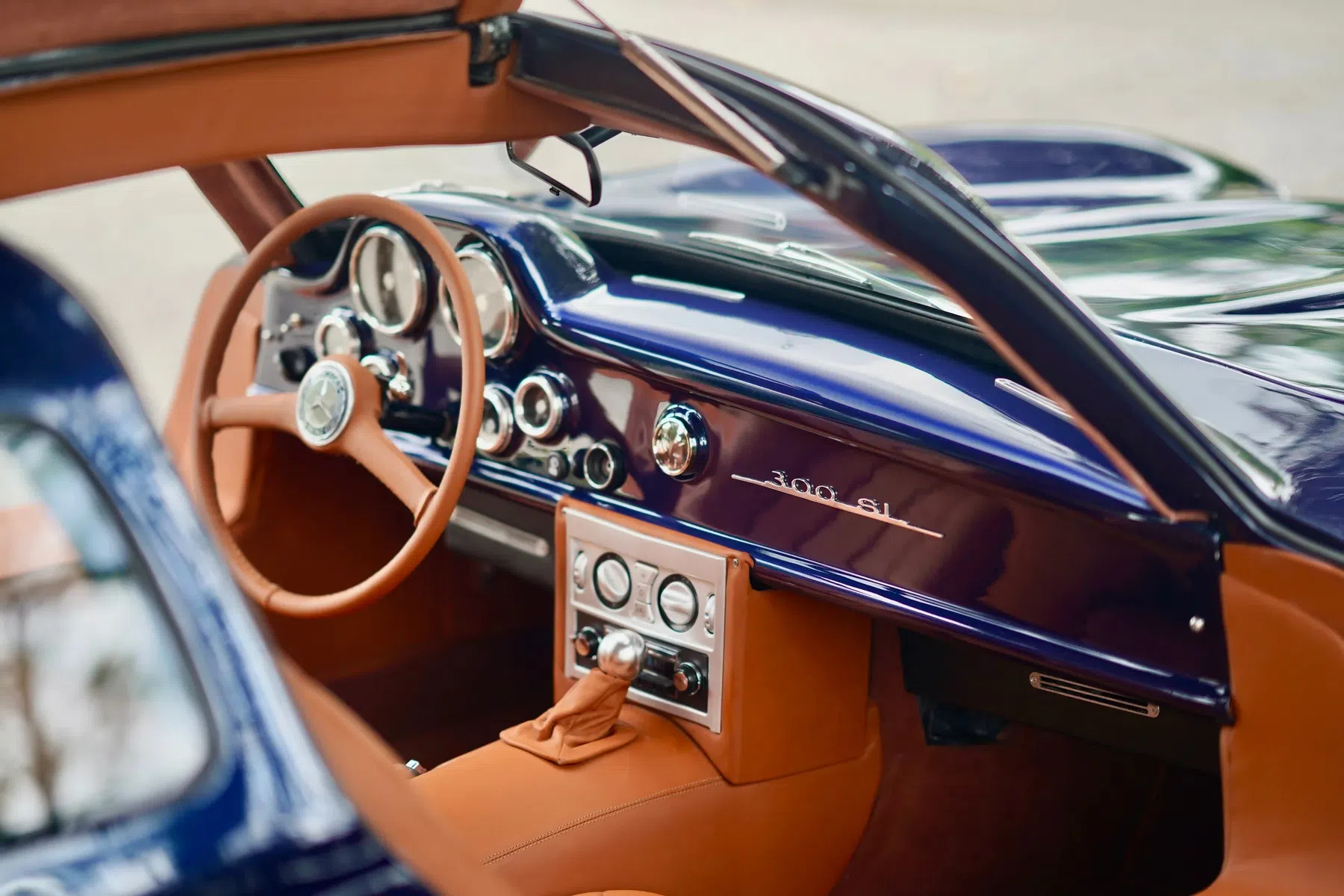 Signature Motorsports SL 300