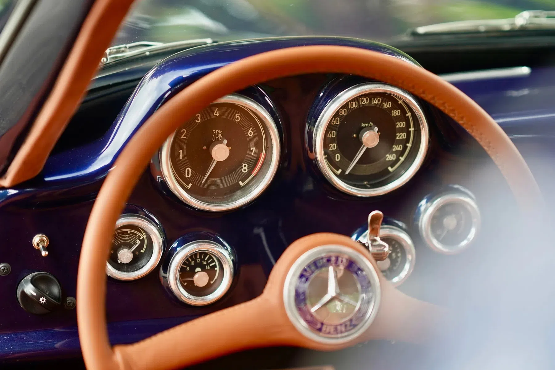Signature Motorsports SL 300