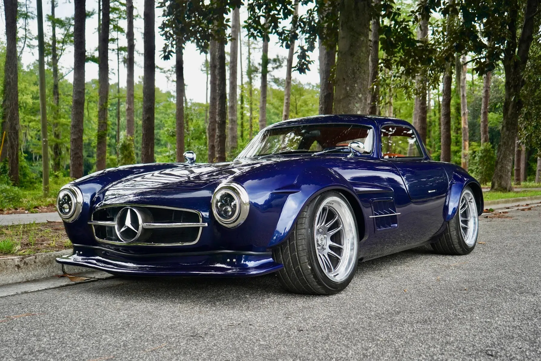 Signature Motorsports SL 300