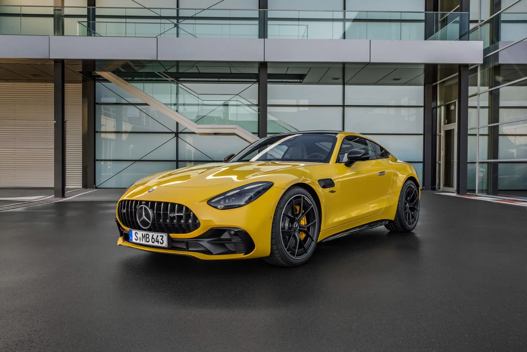 Mercedes-AMG GT43