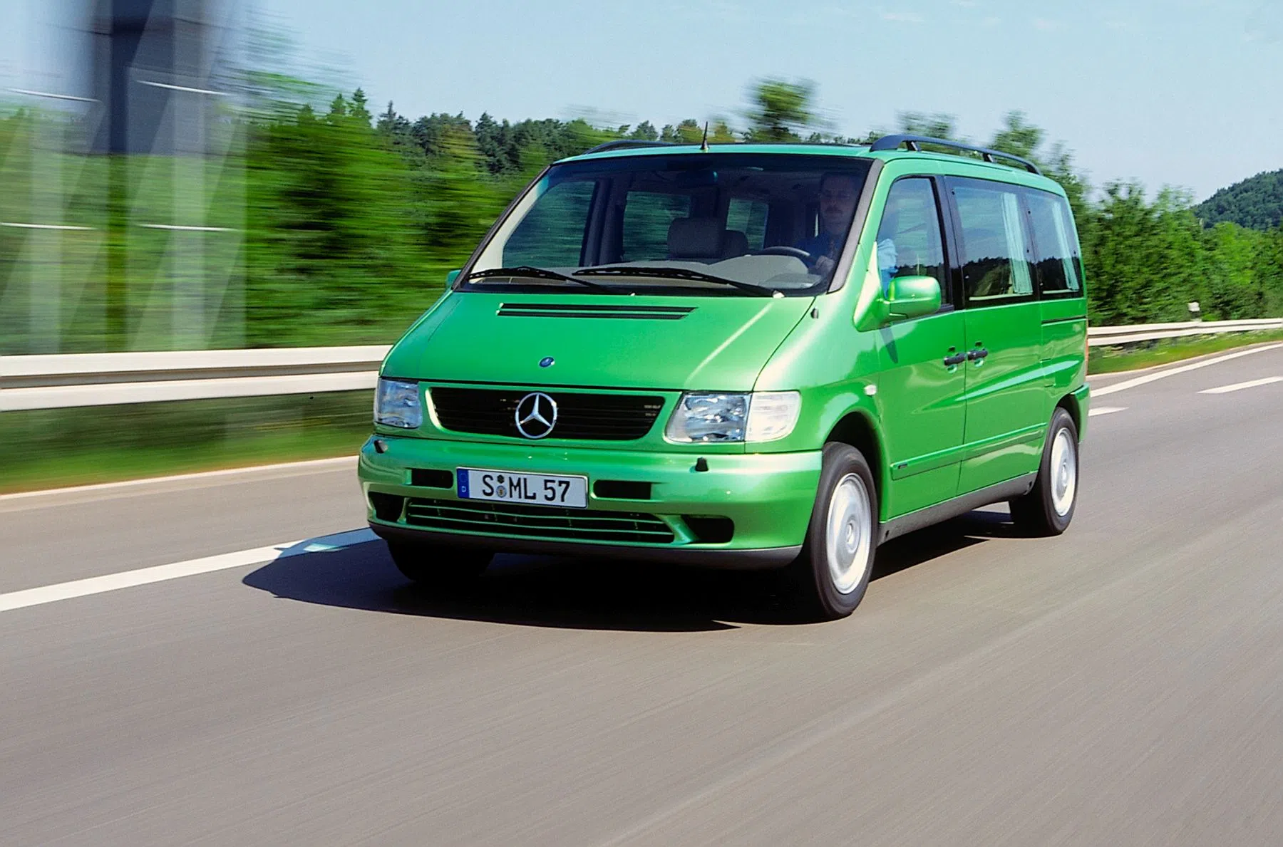 Mercedes V280