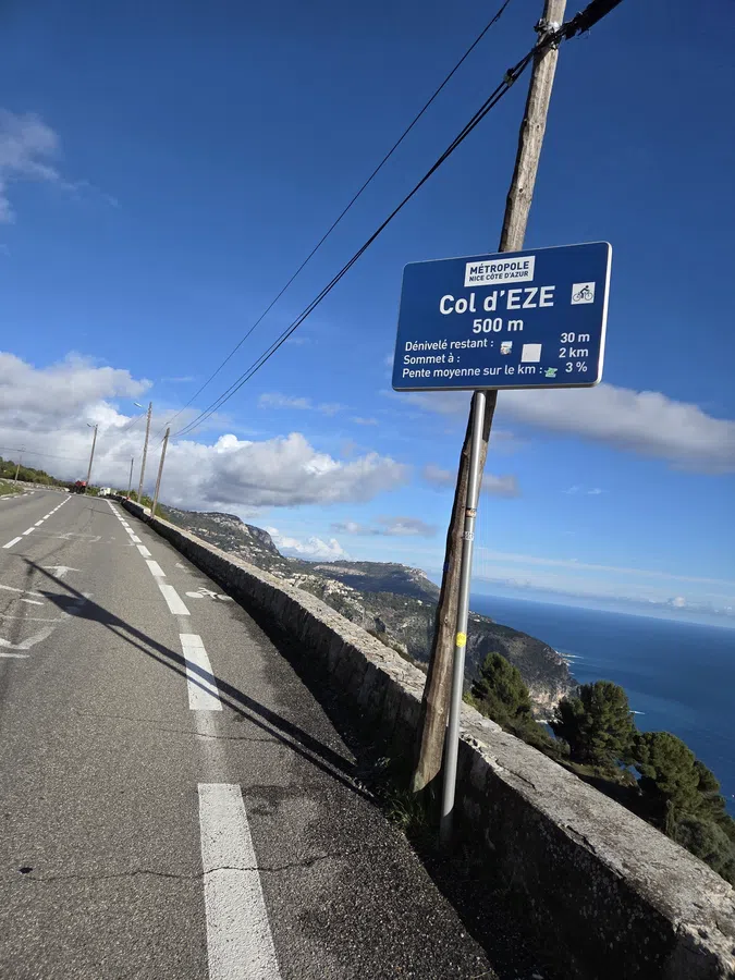 Col d'Eze door Alexander Konijn