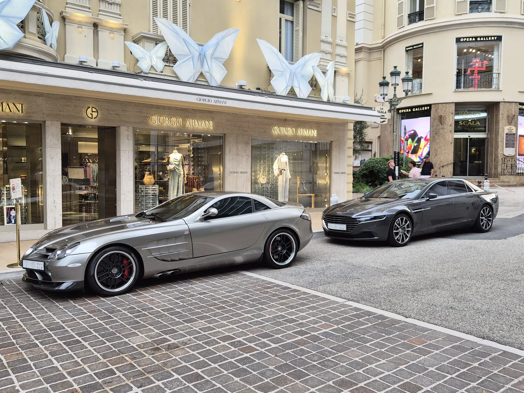 Aston Martin Lagonda en SLR