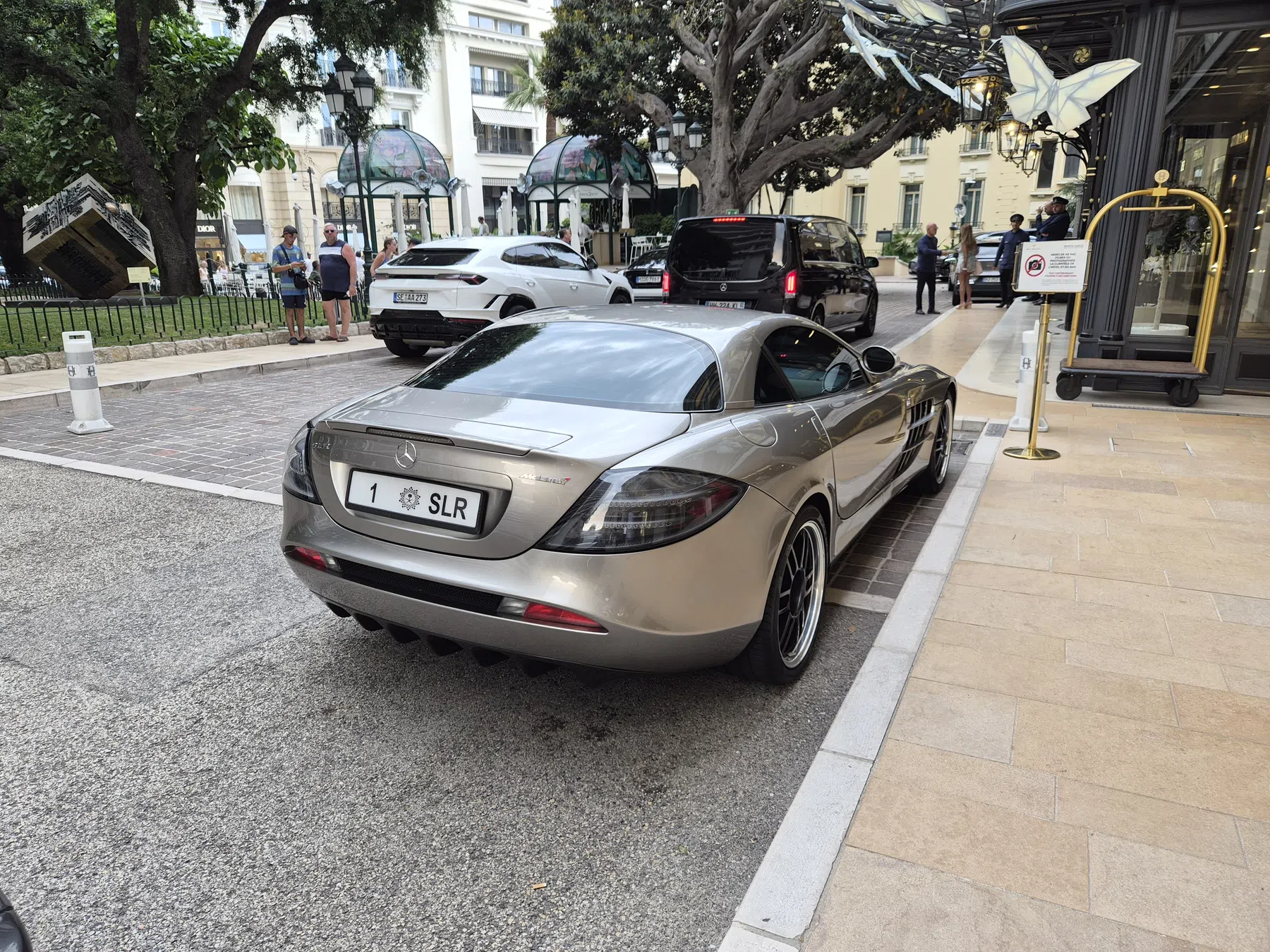 Aston Martin Lagonda en SLR
