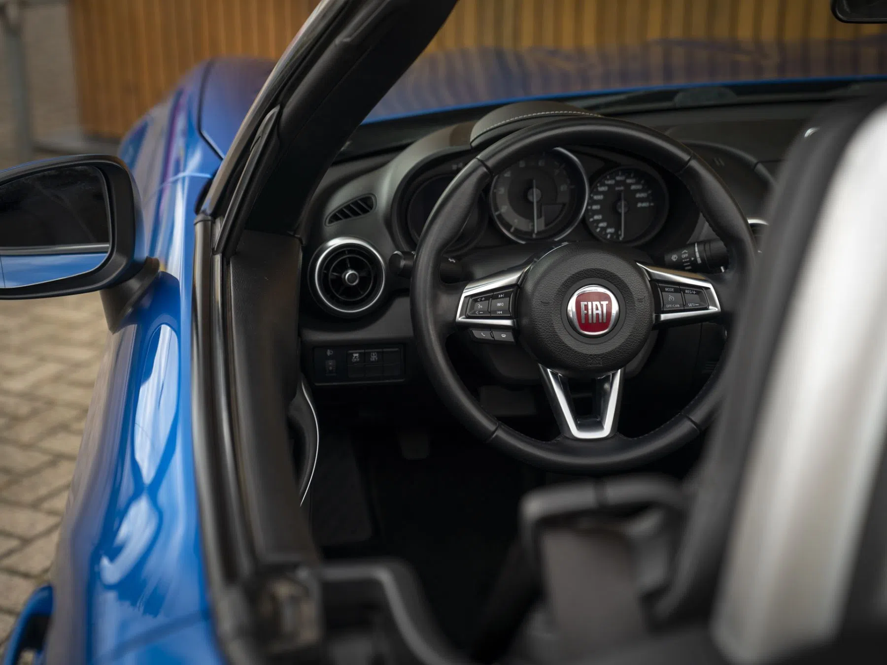 Fiat 124 Spider
