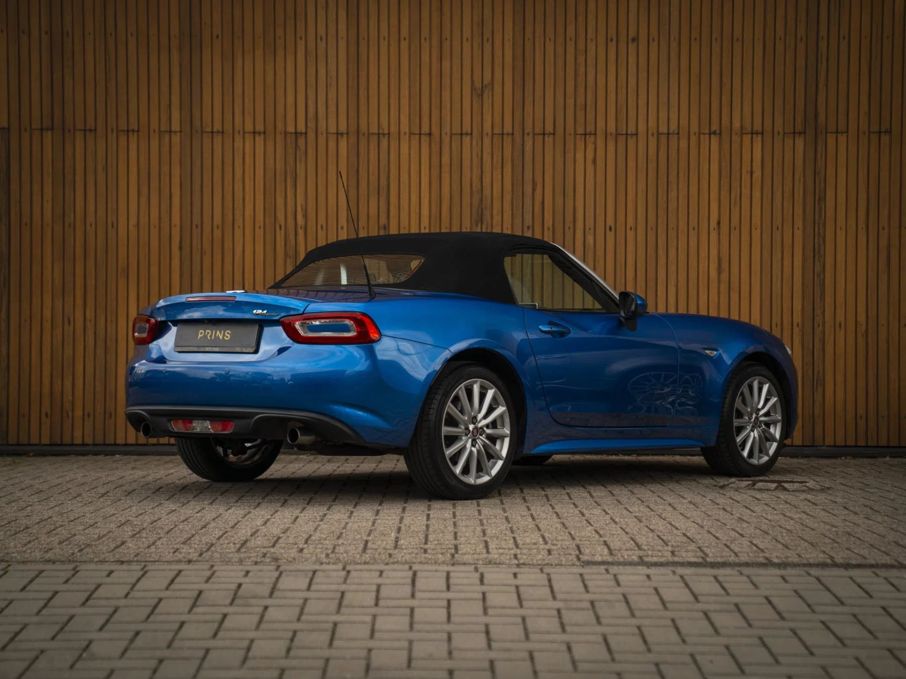 Fiat 124 Spider