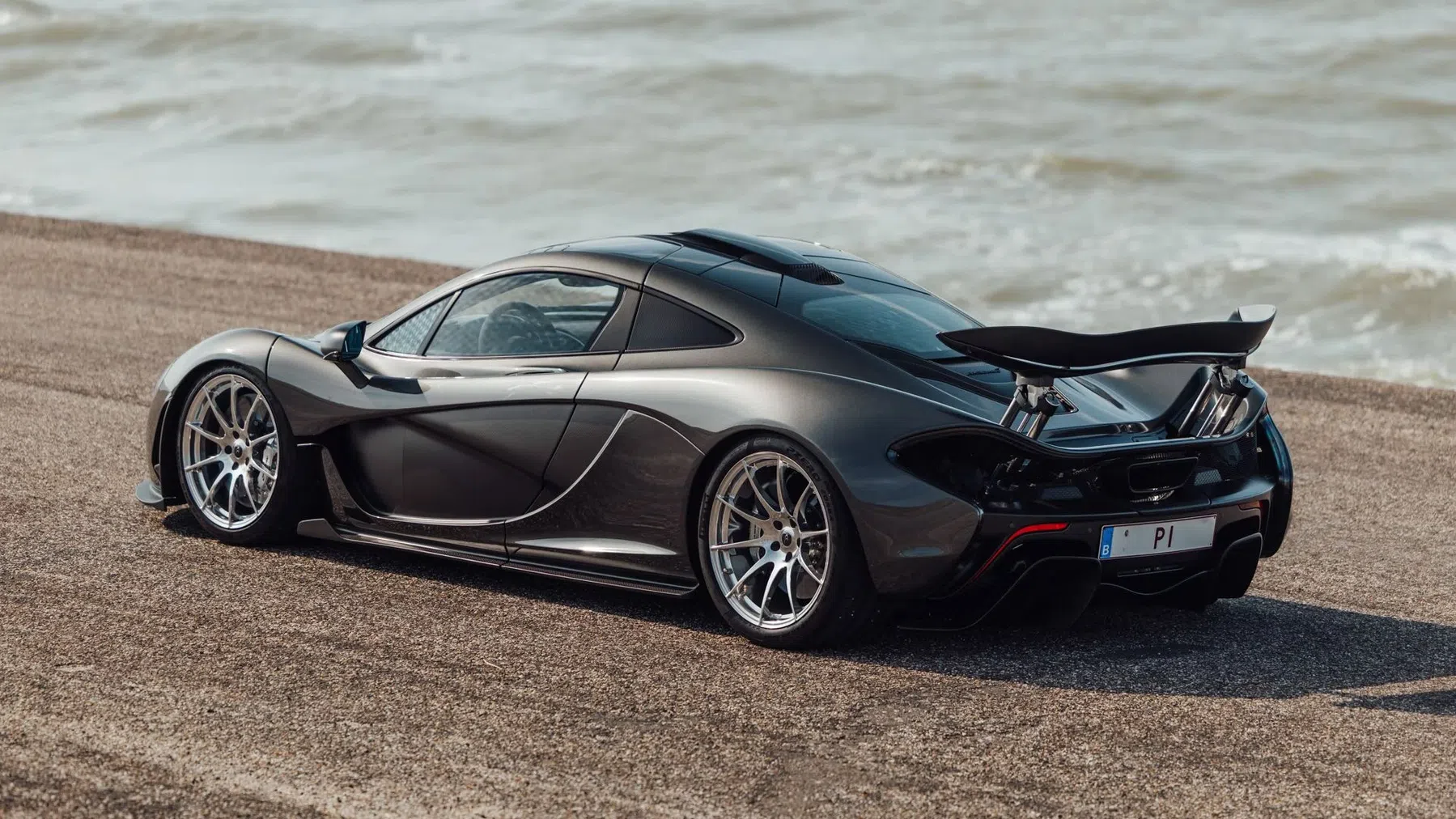 McLaren P1 België