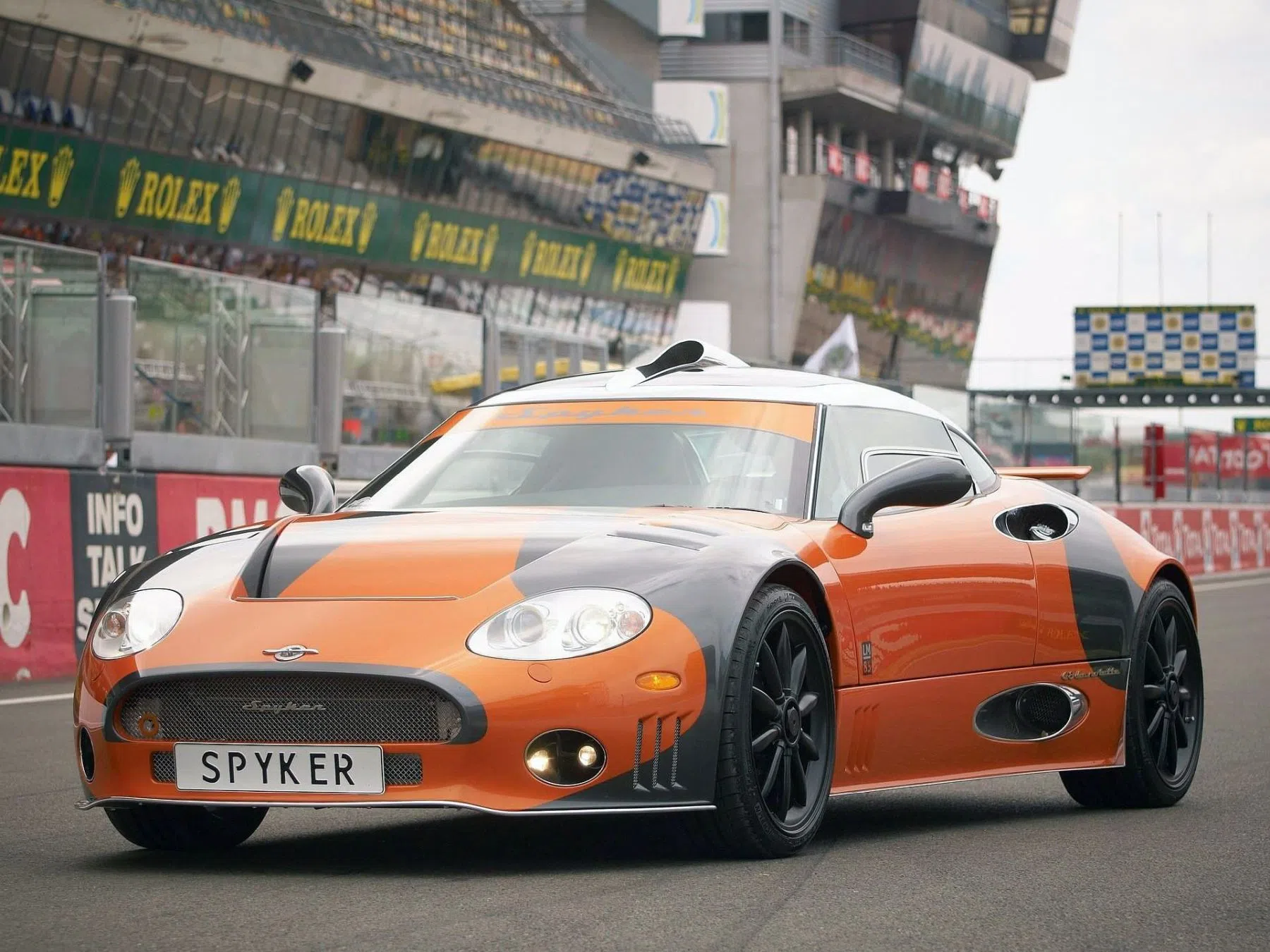 Spyker C8 Laviolette LM85