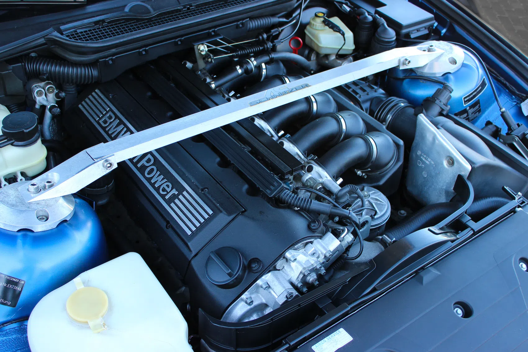 BMW E36 M3 Sedan blauw