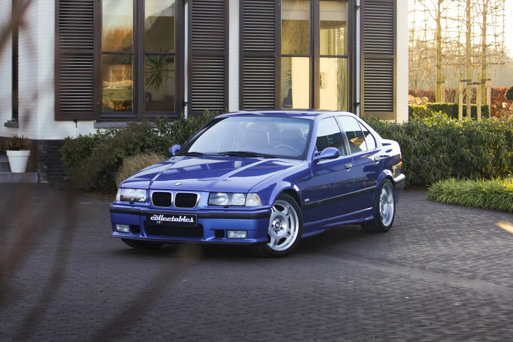 BMW E36 M3 Sedan blauw