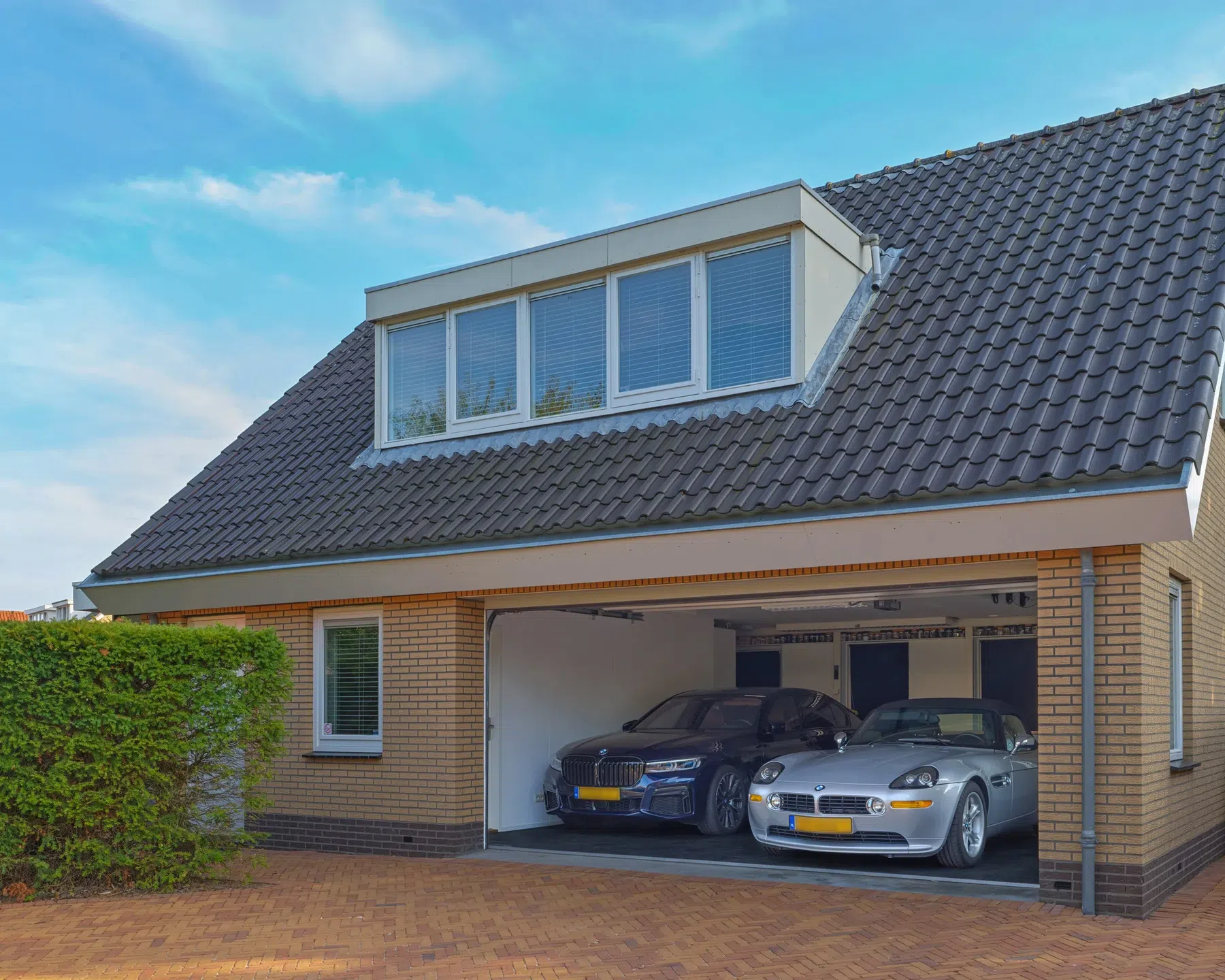 Funda BMW garage