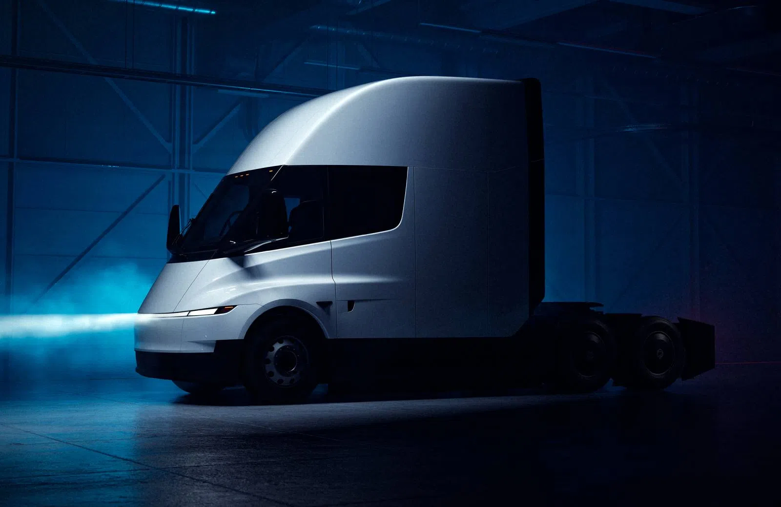 Tesla Semi studio