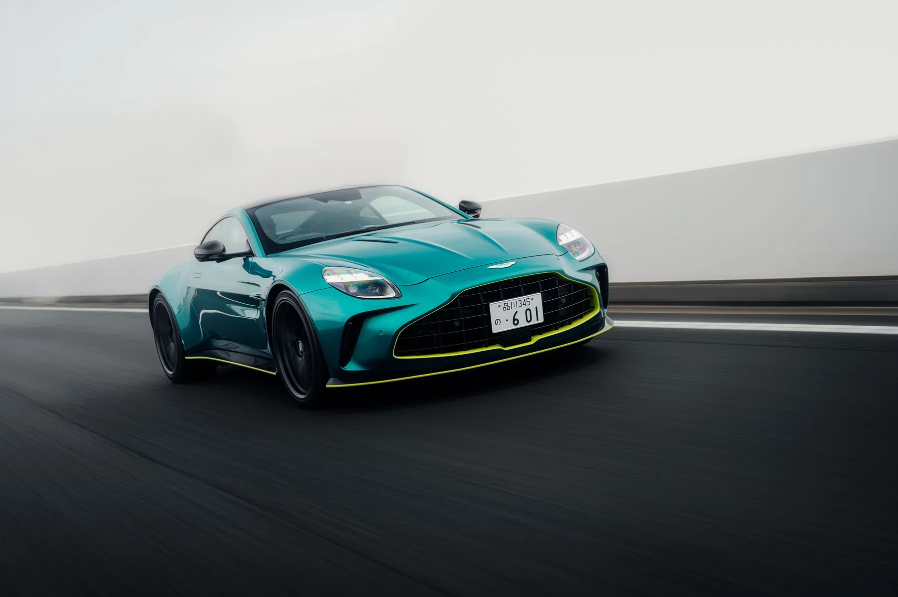 Aston Martin Vantage