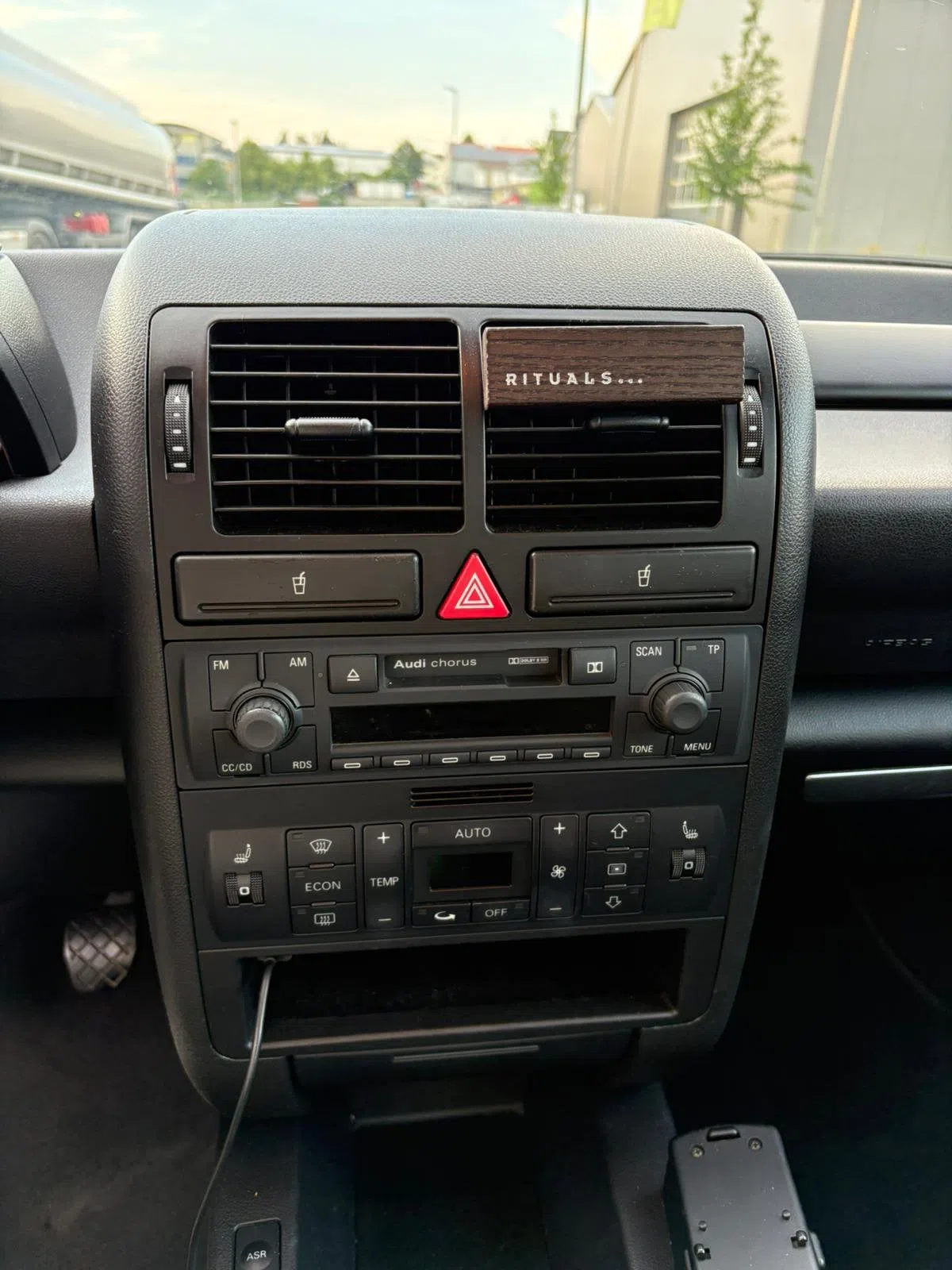 Audi A2 color.storm (Avus Silver)