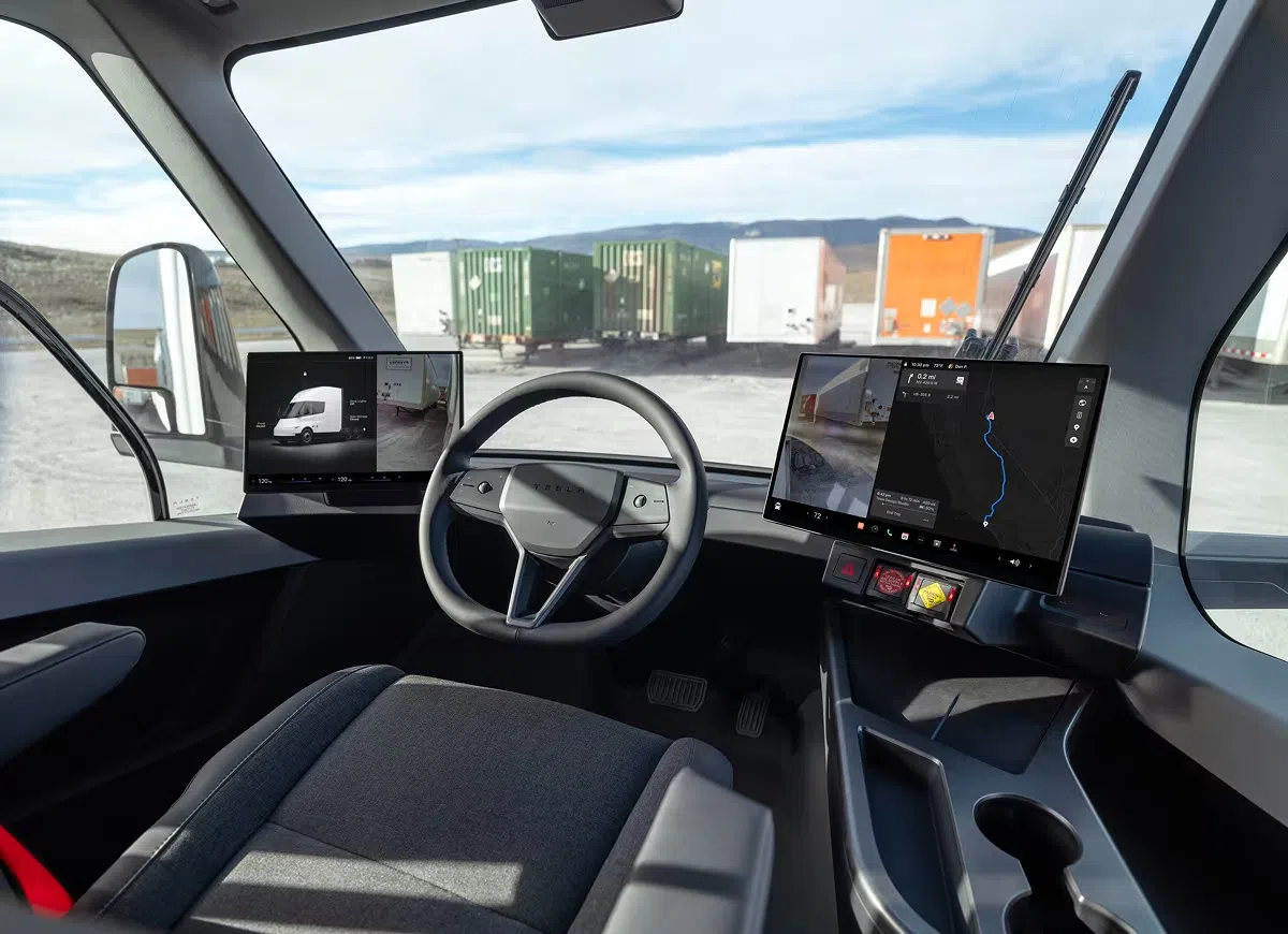 Interieur van de Tesla Semi