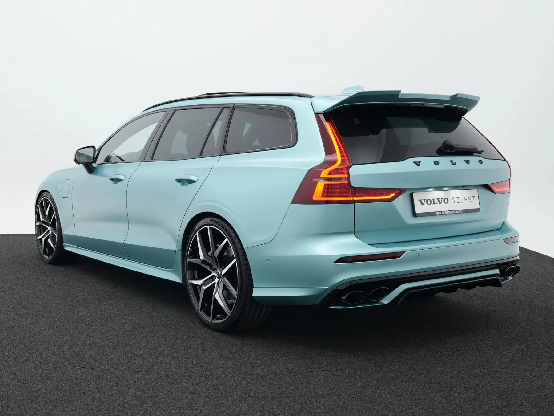 Volvo V60 Heico Sportiv Flash Green