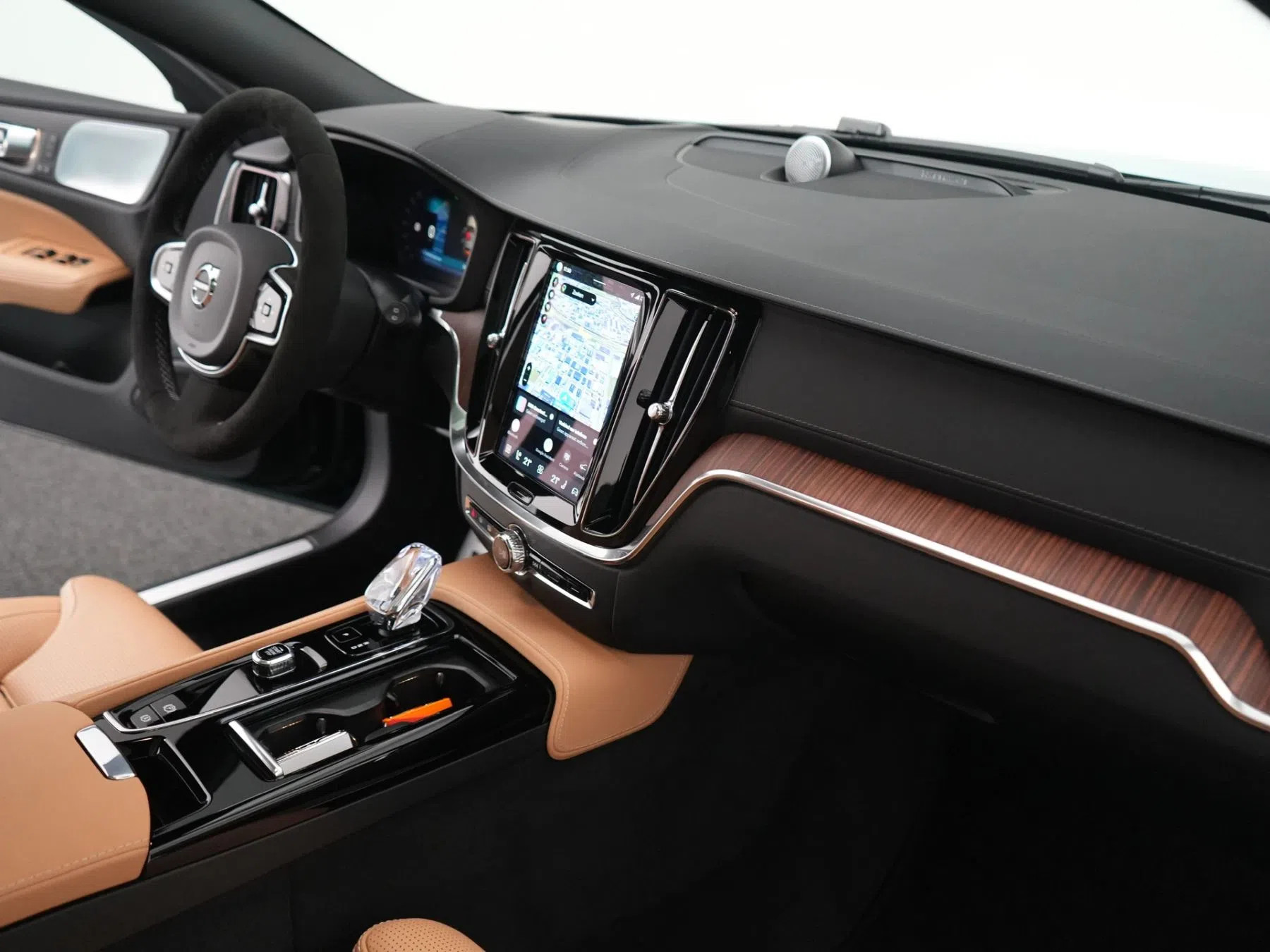 Volvo V60 Heico Sportiv Flash Green