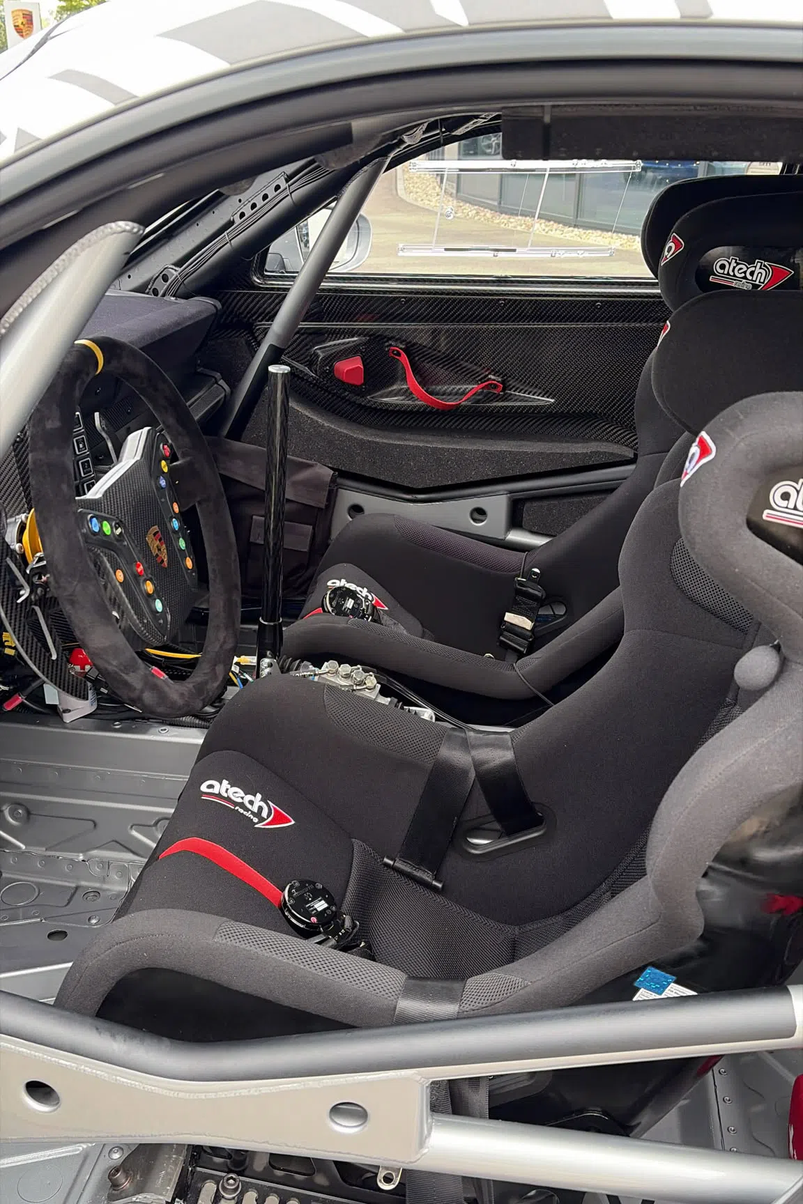 Porsche 992 Rally GT