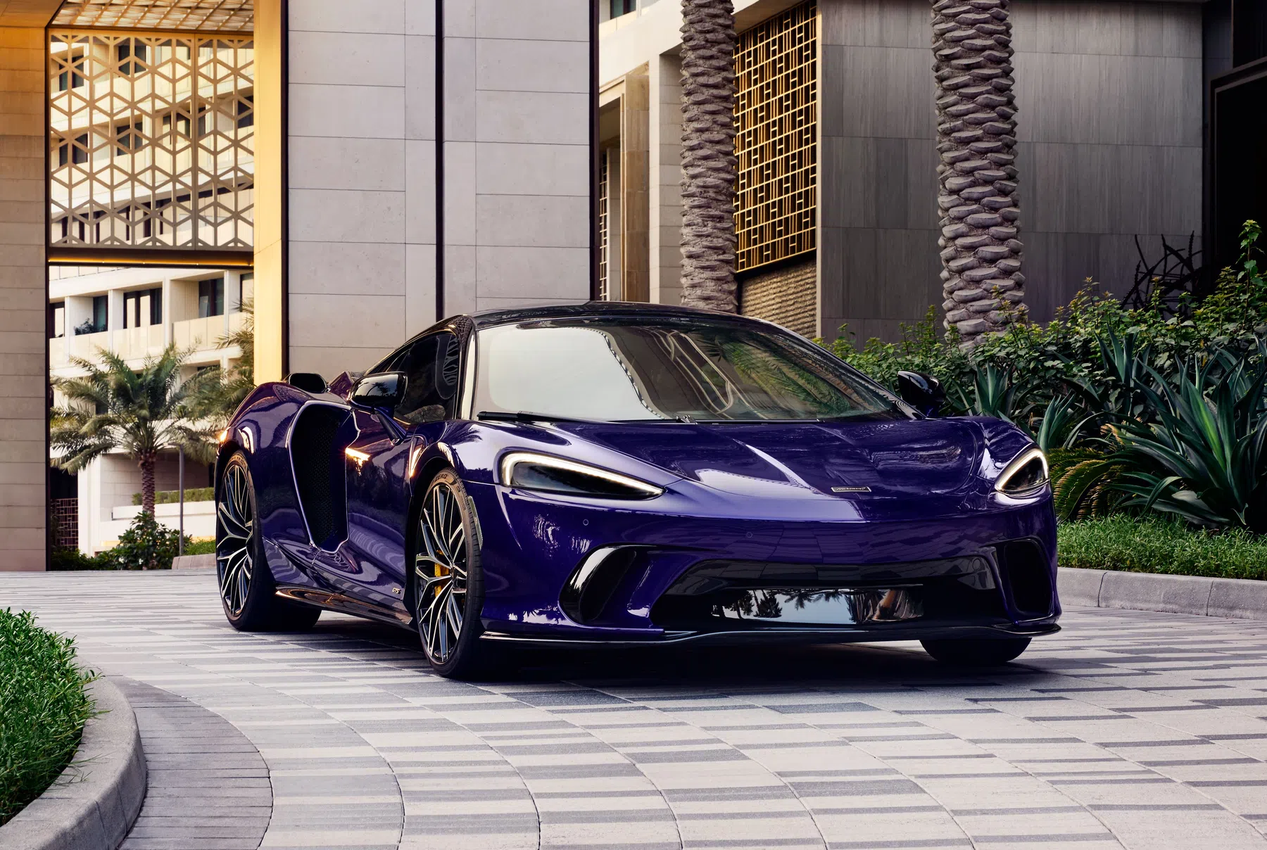 McLaren GTS