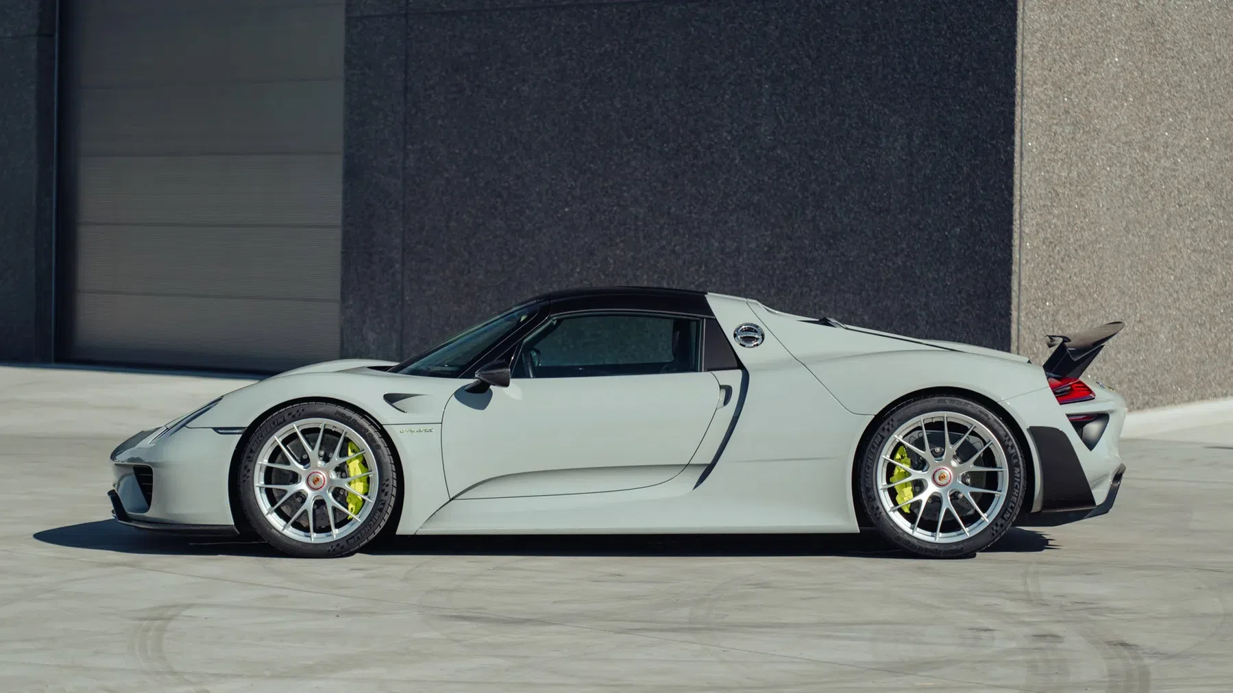 Porsche 918 Spyder Sport Classic