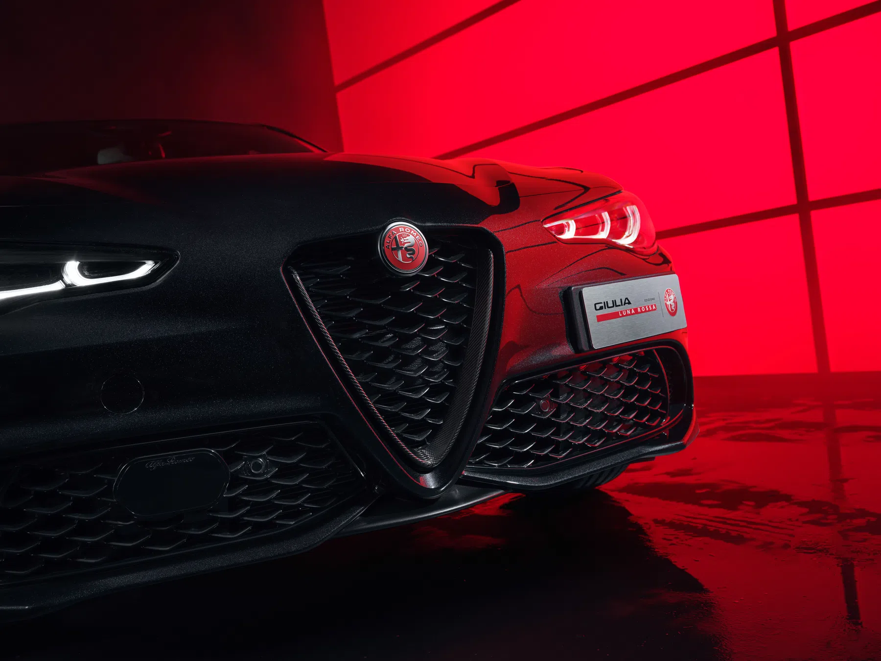Alfa Romeo Edizione Luna Rossa