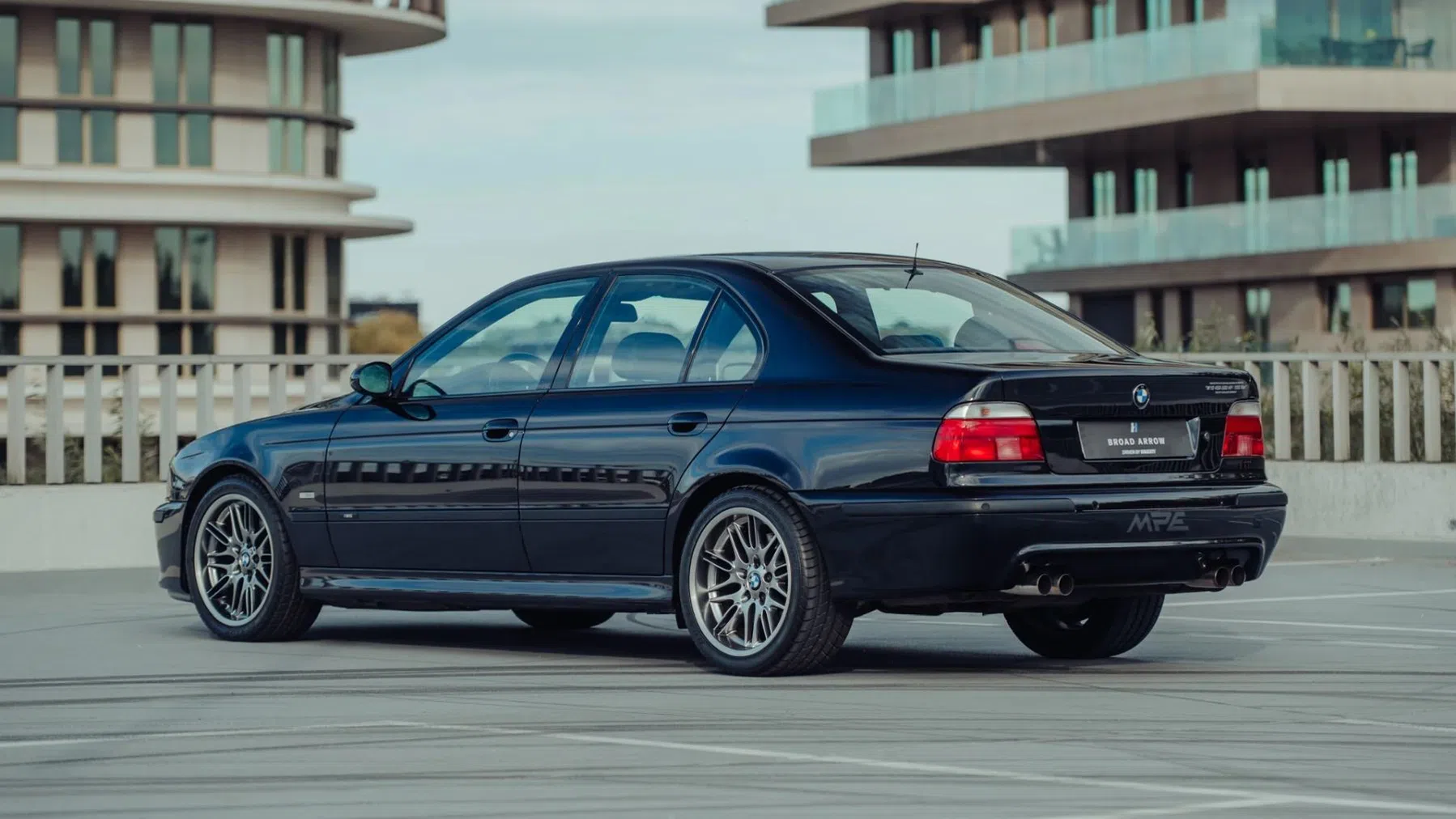 BMW M5 E39 W10