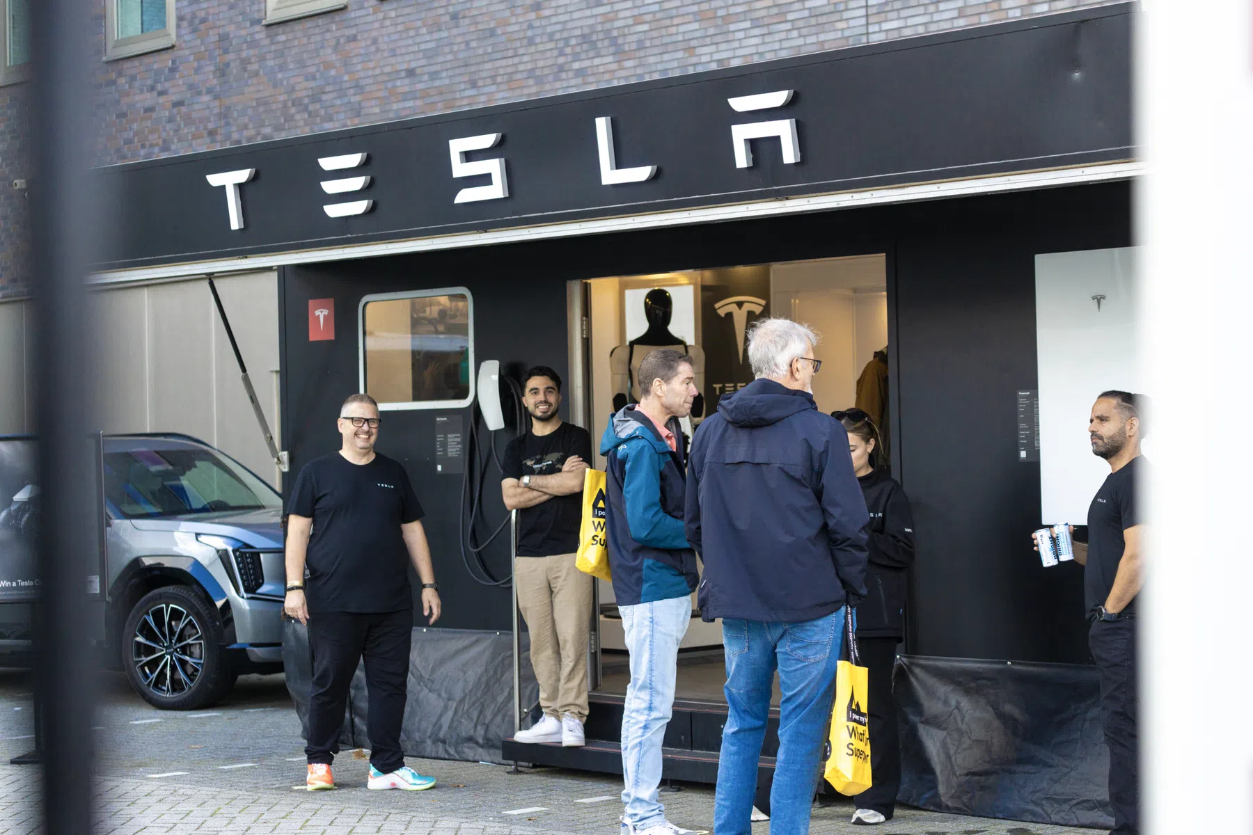 Tesla op Bright Energy Party