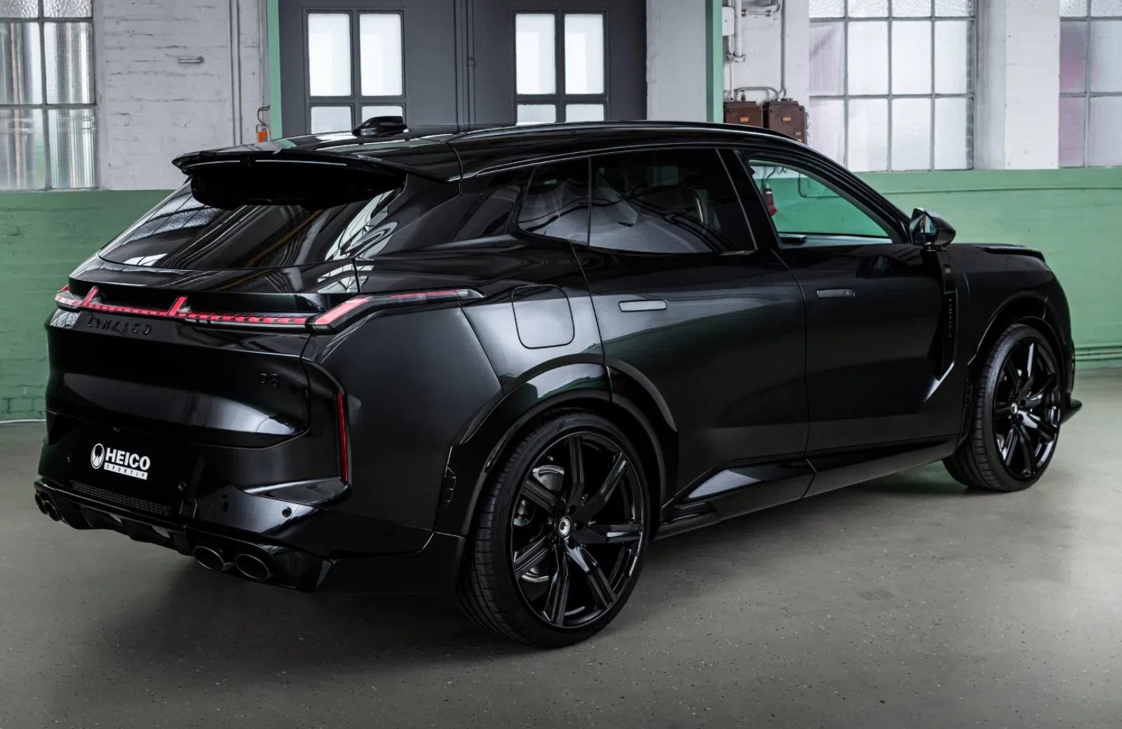 Lynk & CO 08 Heico