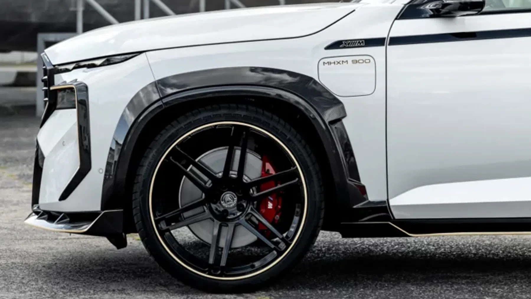 BMW xm manhart