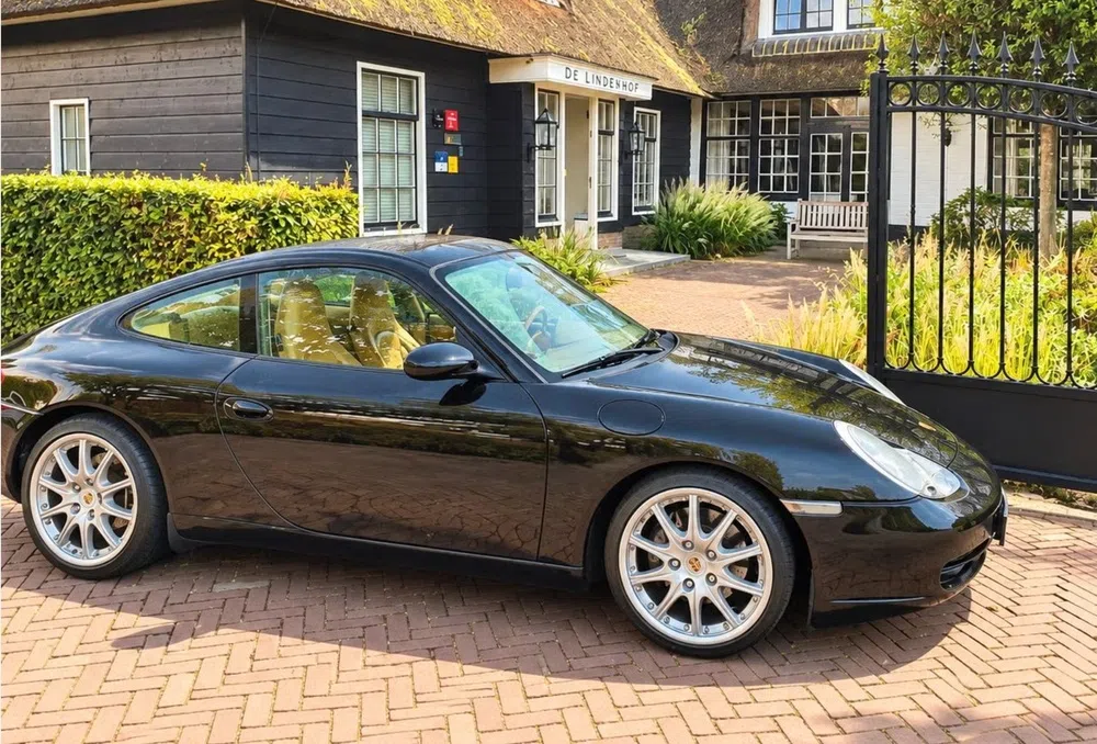Deze nette Porsche 911 kost geen drol