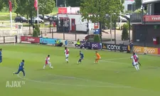 Thumbnail for article: Ünüvar neemt Ajax O19 bij de hand in mini-Klassieker: fraaie goal van toptalent